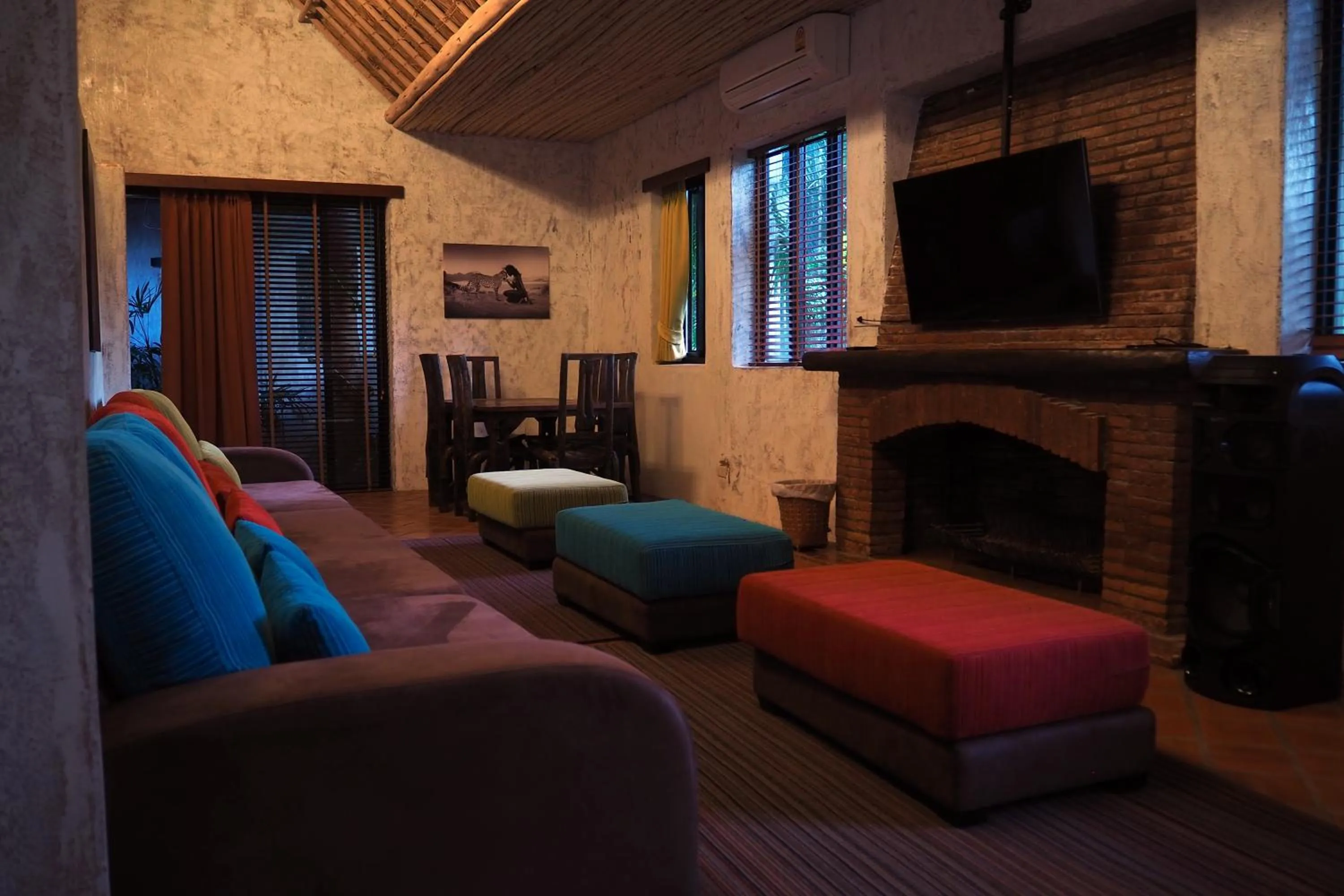 TV and multimedia in Baanpong Lodge