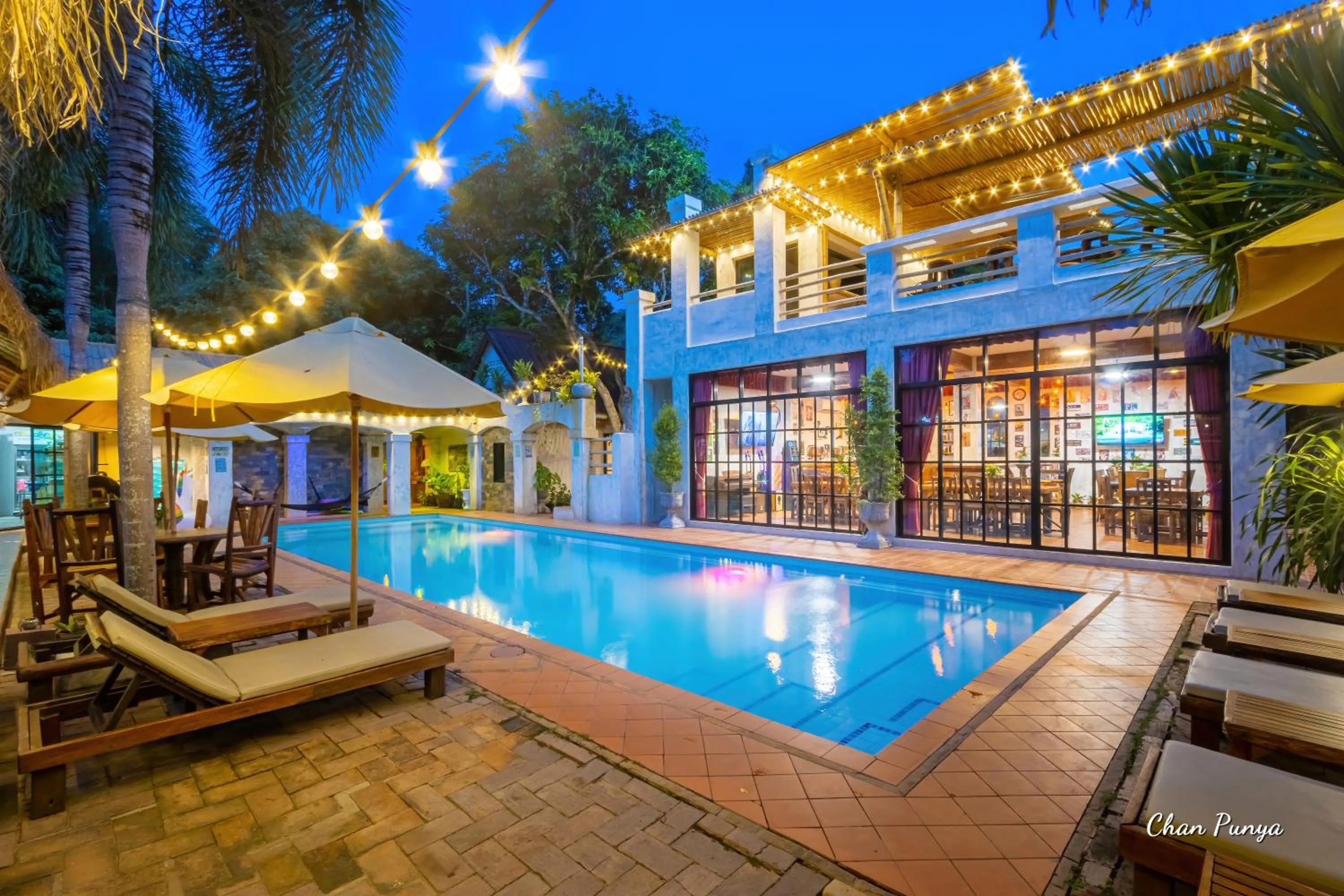 Swimming pool in Baanpong Lodge