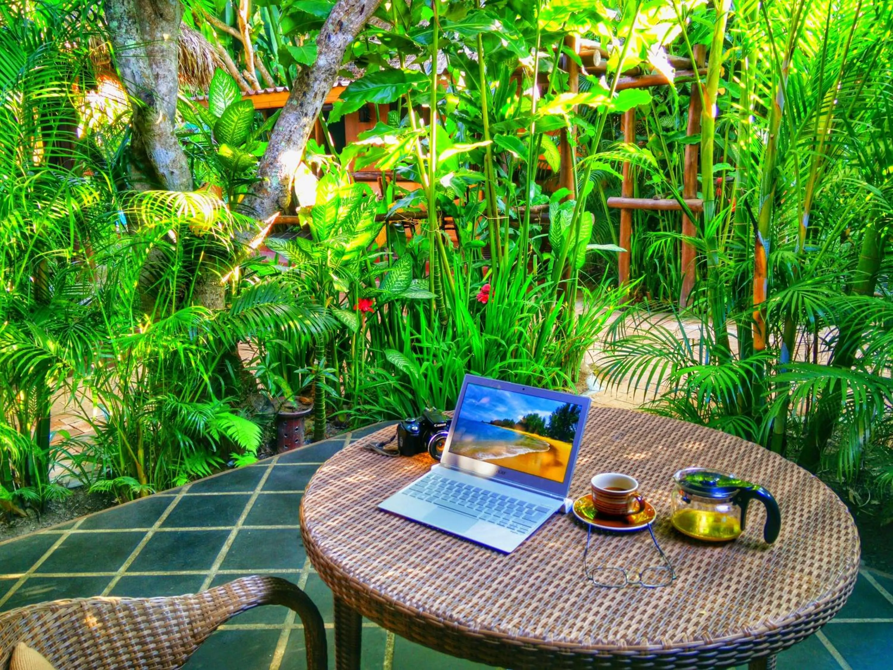 Patio in Baanpong Lodge