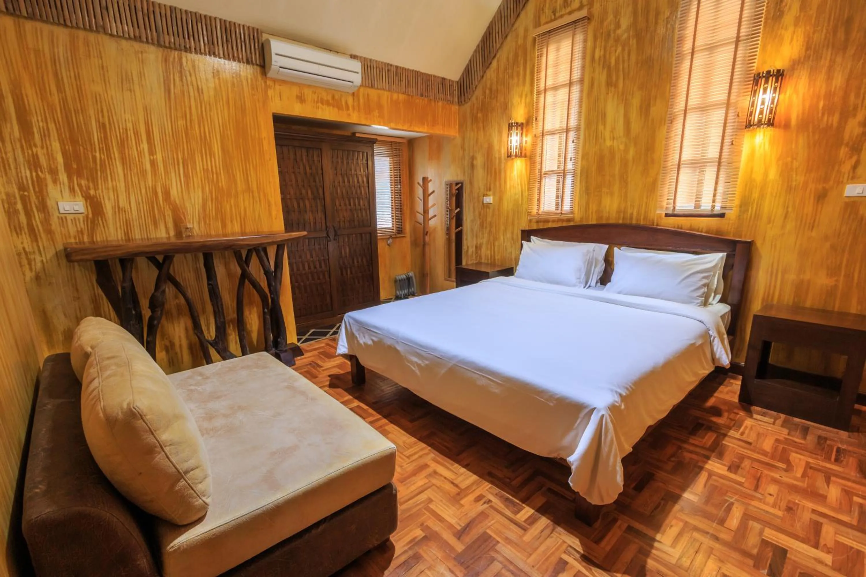 Bed in Baanpong Lodge