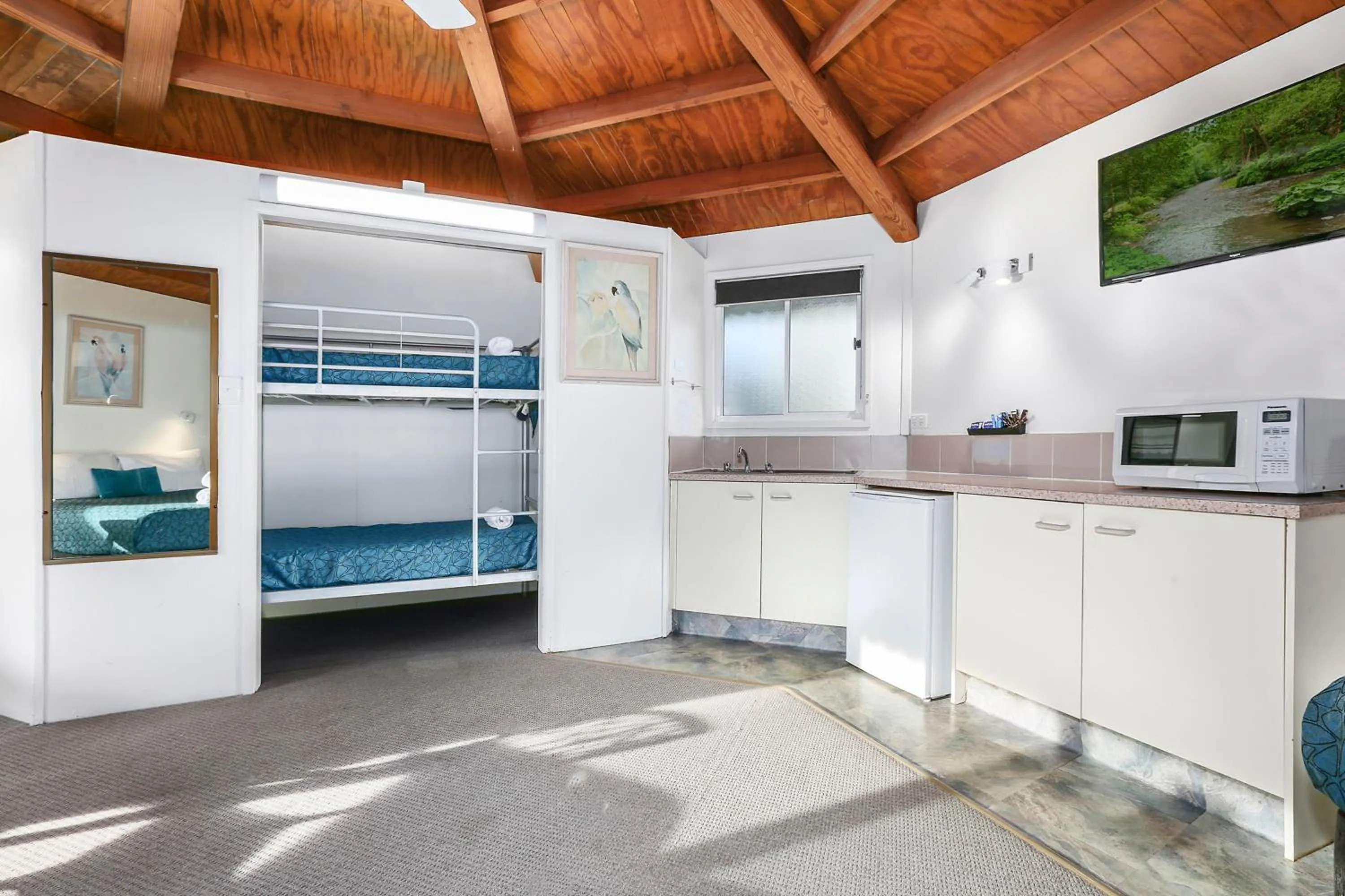 Bed in Wunpalm Motel & Cabins - Late check-in available