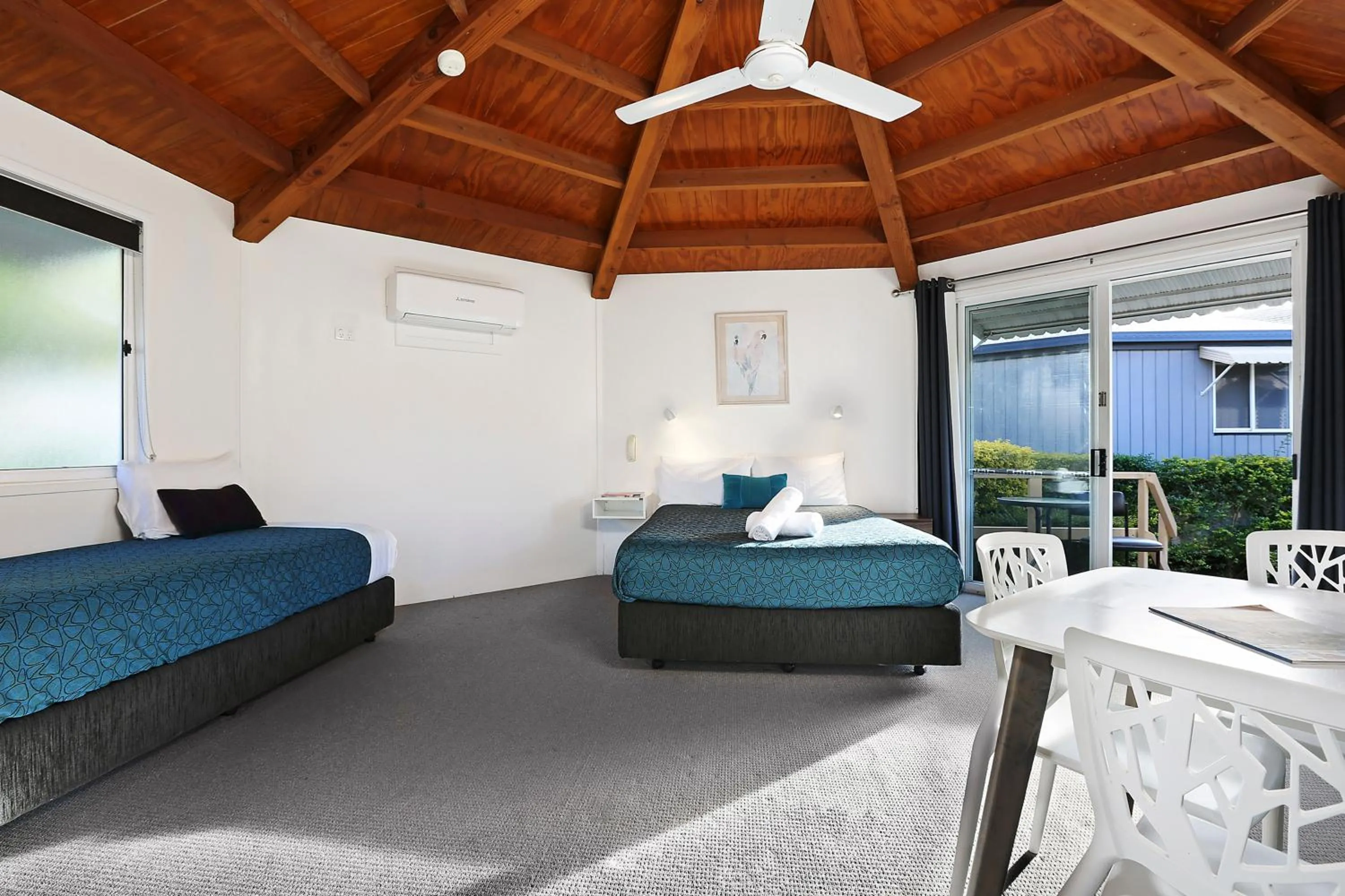 Bed in Wunpalm Motel & Cabins - Late check-in available