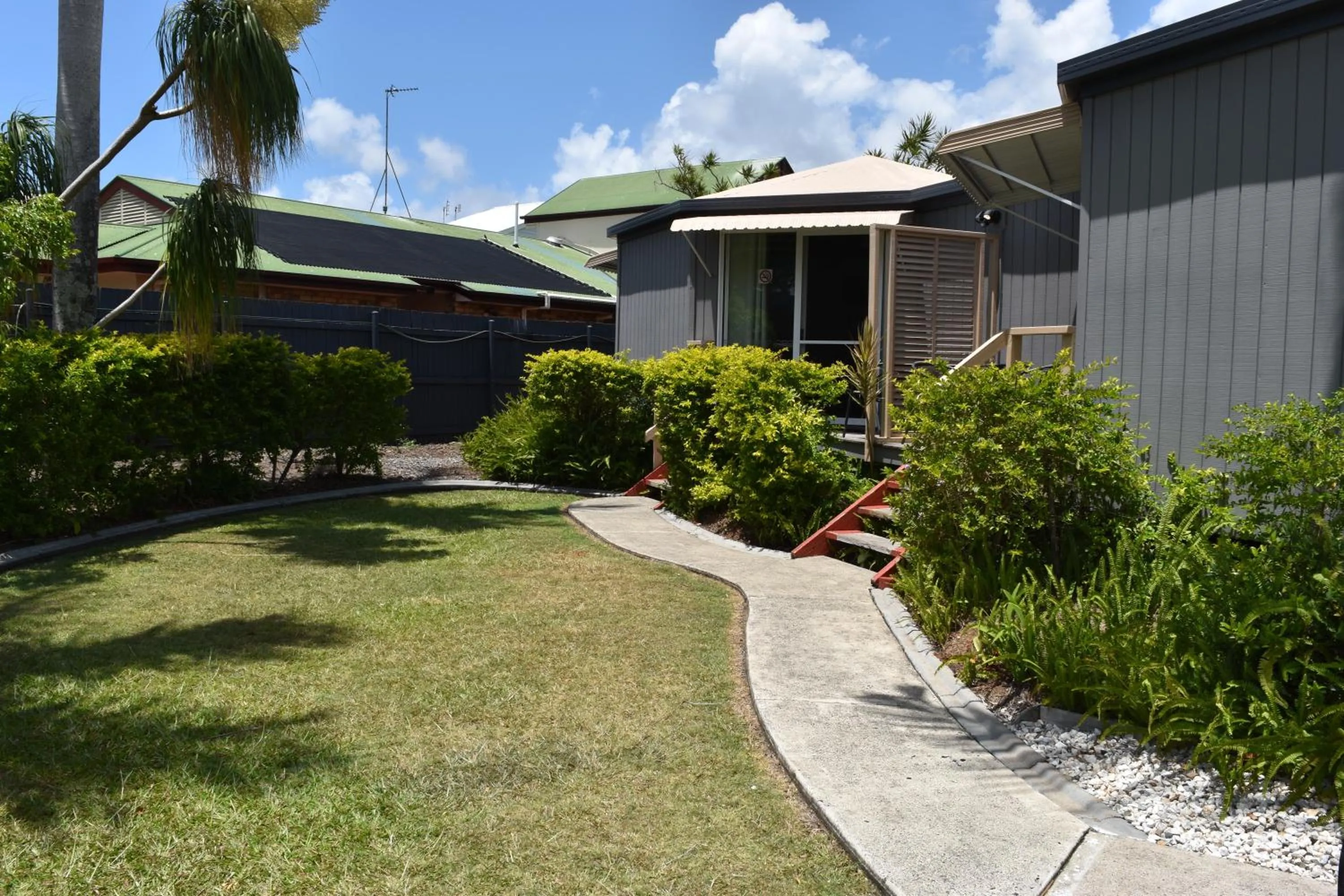 Wunpalm Motel & Cabins - Late check-in available