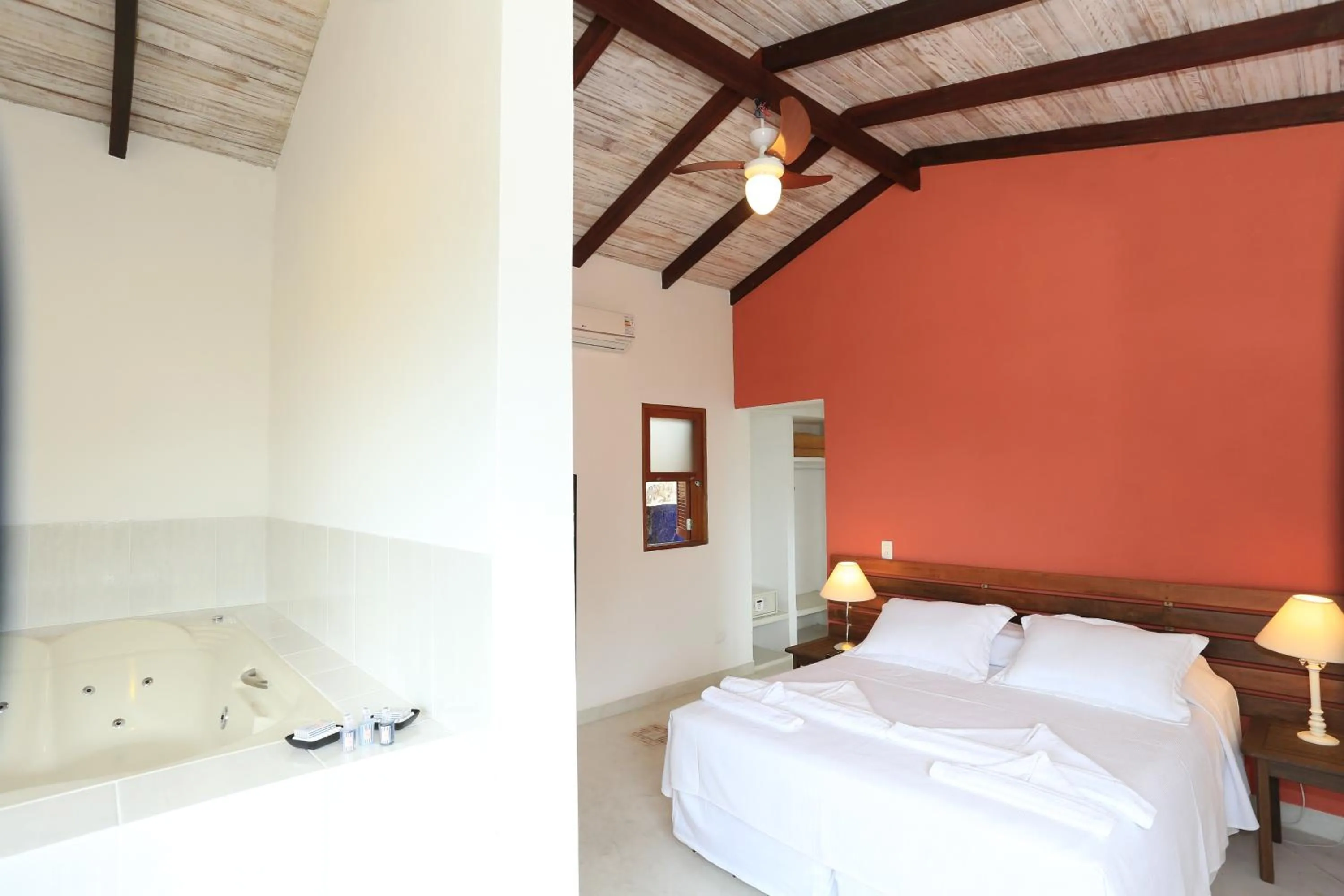 Double Room with Spa Bath in Chalés Mariolinha