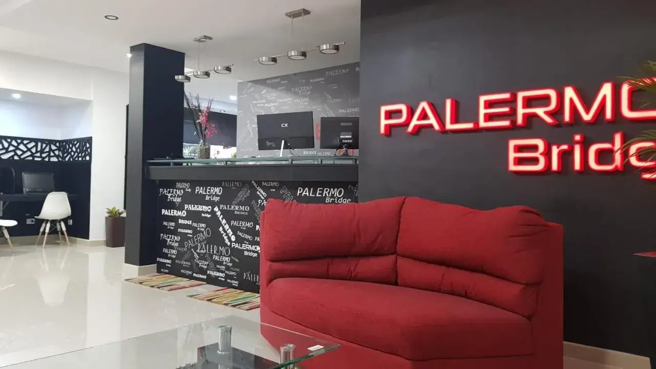 Lobby or reception in Palermo Bridge Lobby or reception in Palermo Bridge