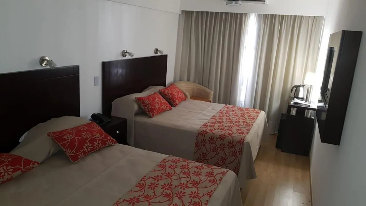 Bed in Palermo Bridge