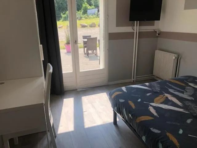 Bed in HOTEL BON ACCUEIL