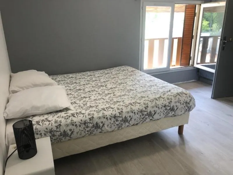 Bed in HOTEL BON ACCUEIL