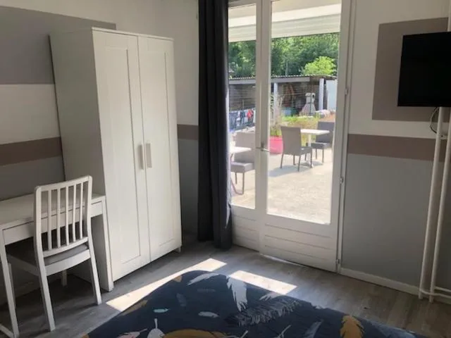 Bed in HOTEL BON ACCUEIL