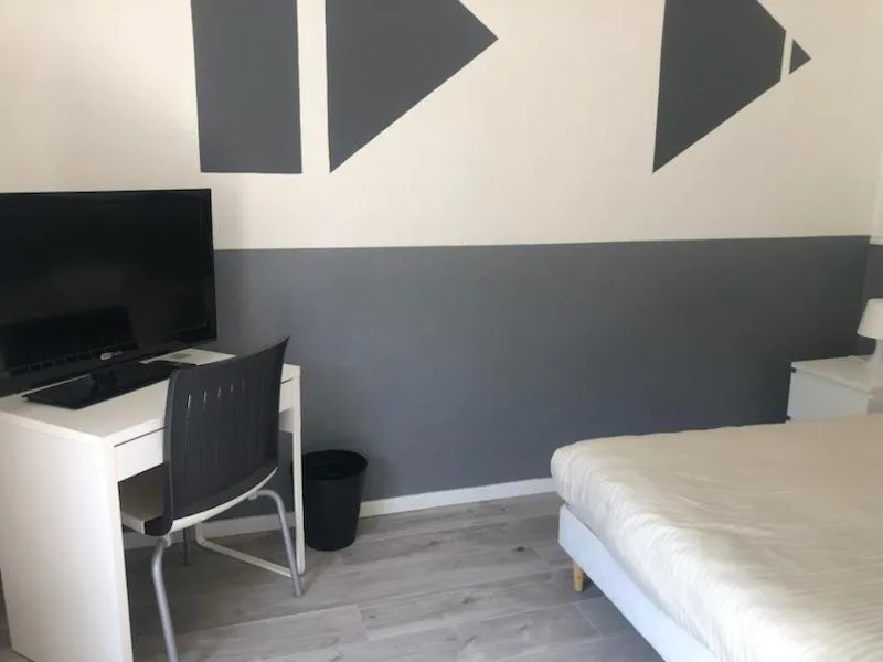 Bed in HOTEL BON ACCUEIL