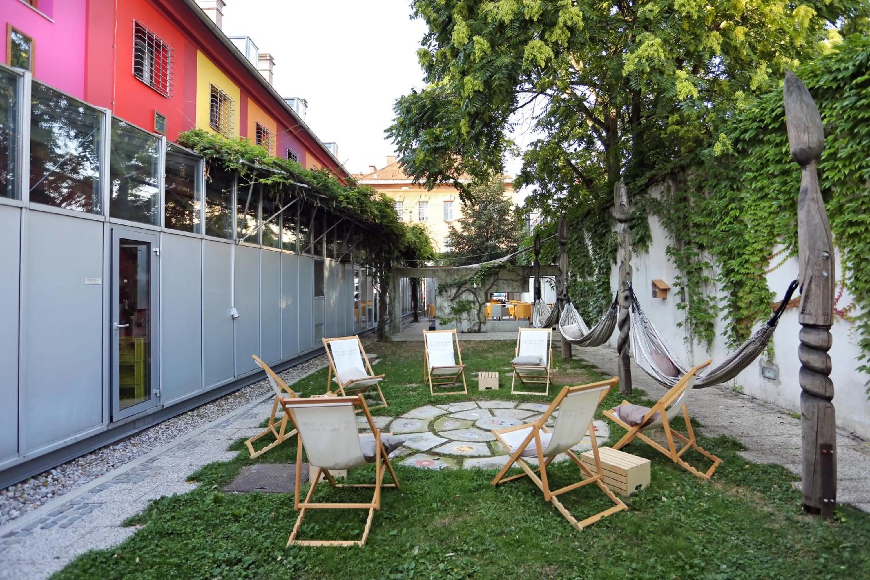 Garden in Hostel Celica