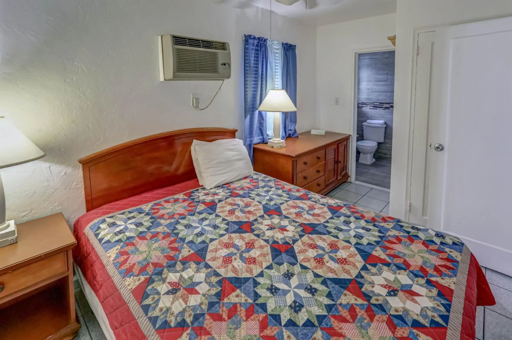 Bed in Richard's Motel