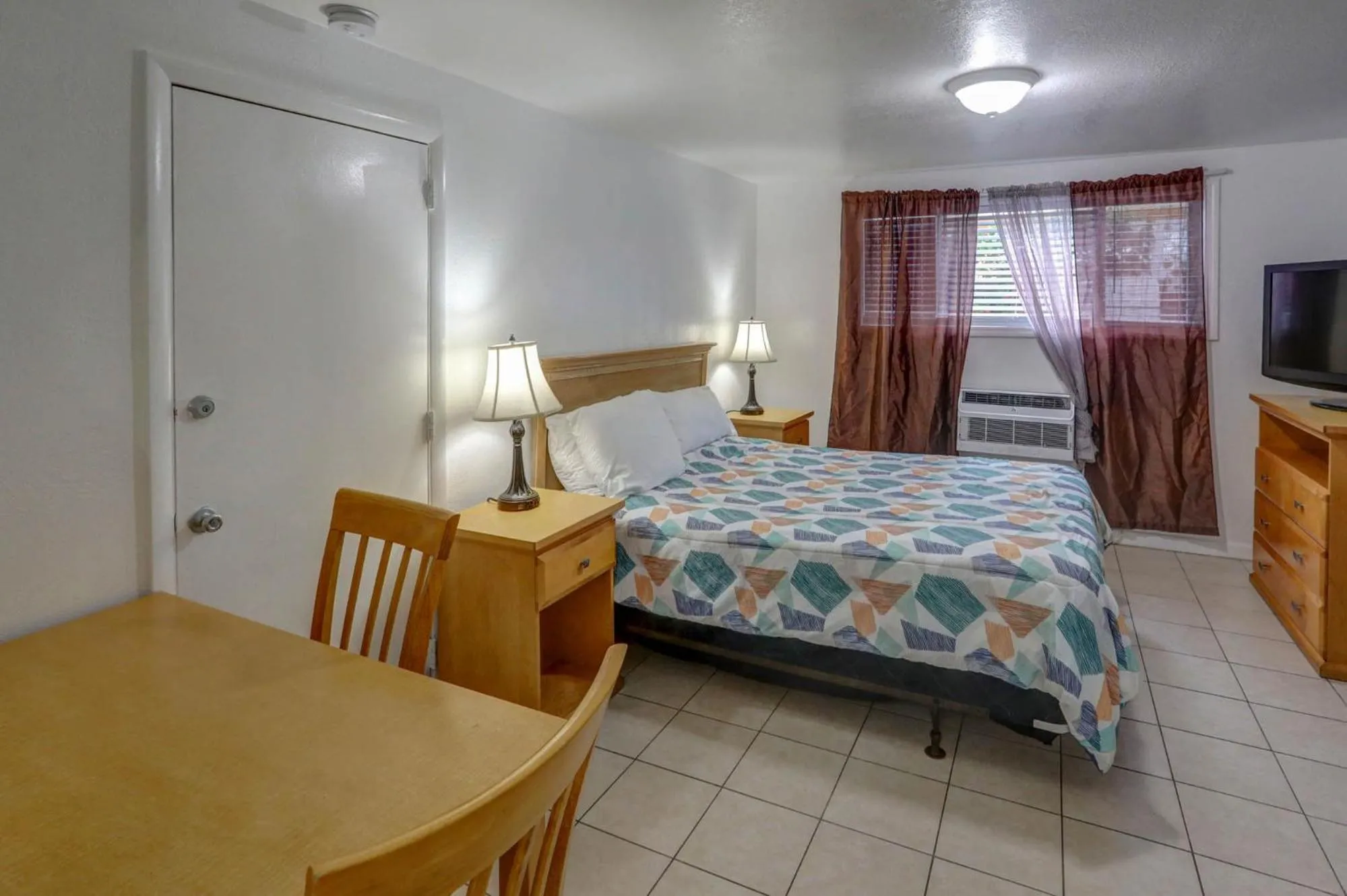 Bed in Richard's Motel