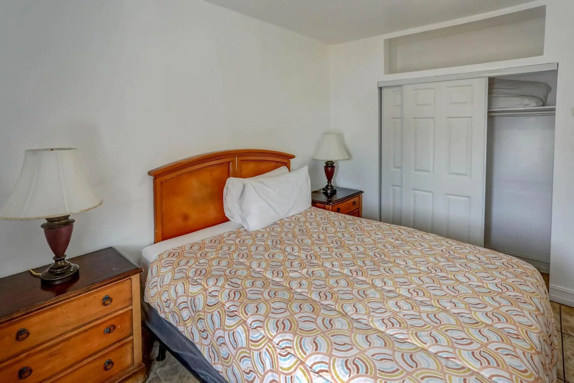 Bed in Richard's Motel