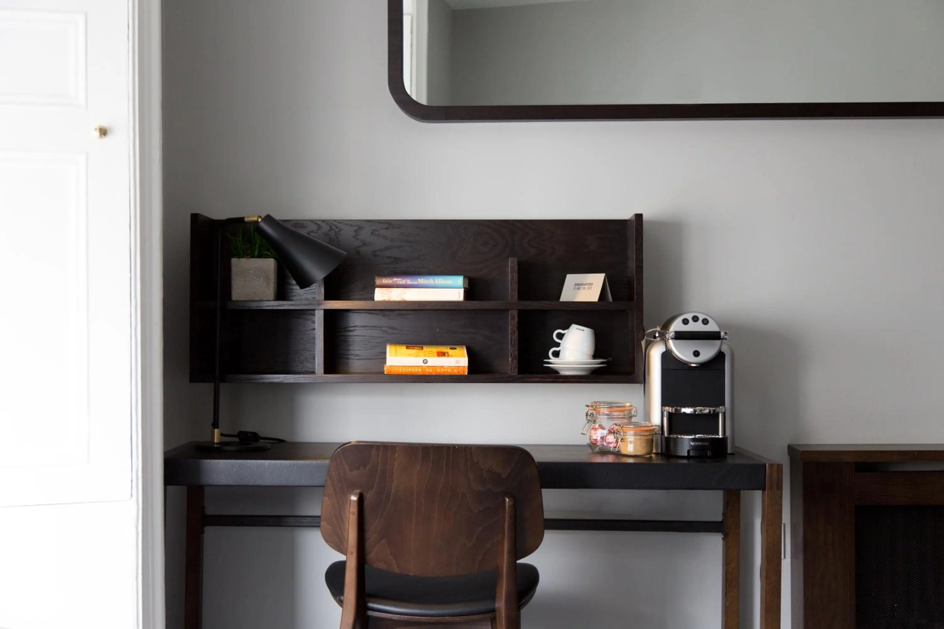 Coffee/tea facilities in Haddington House