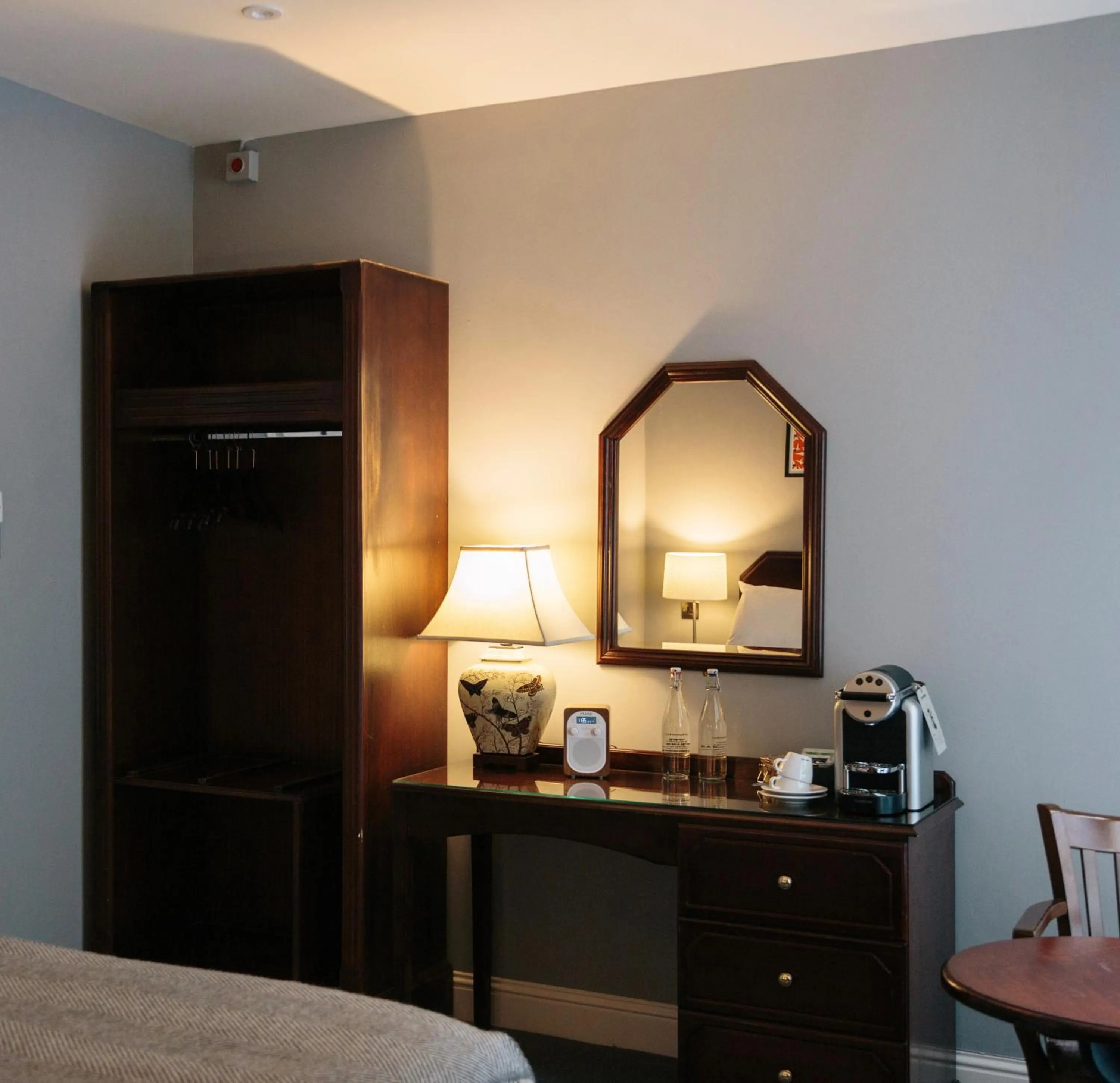 Coffee/tea facilities, Bed in Haddington House