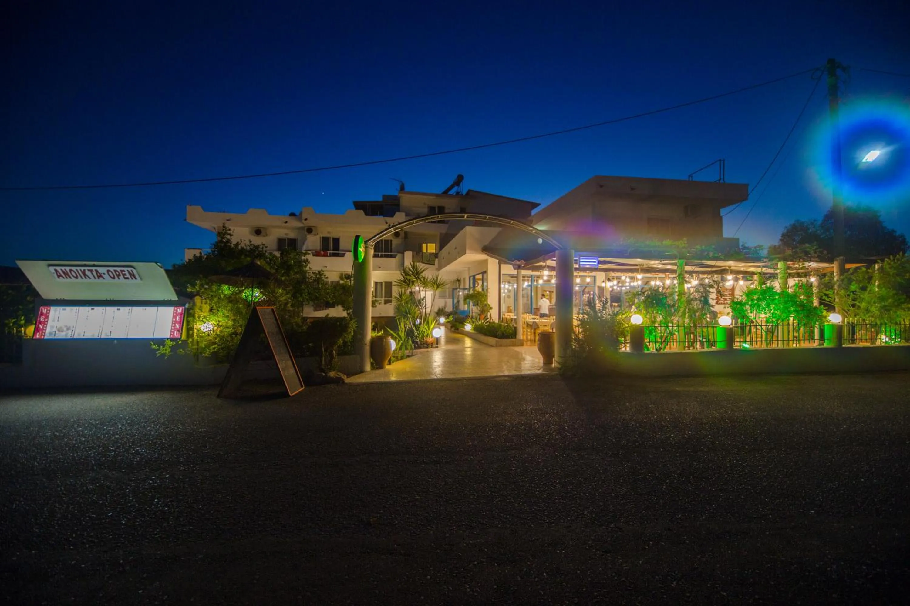 Facade/entrance in Sea Harmony