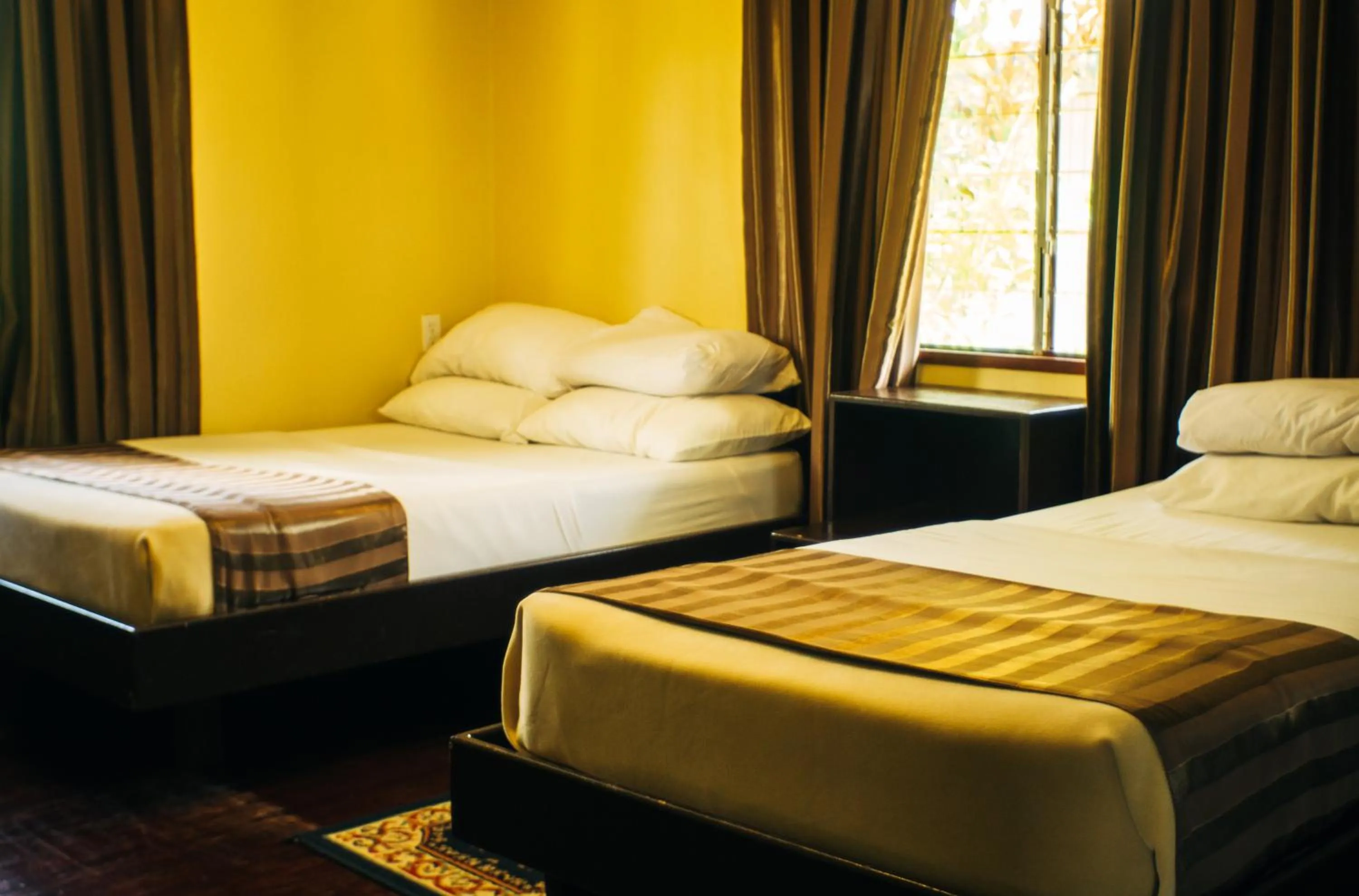 Overbridge River Resort