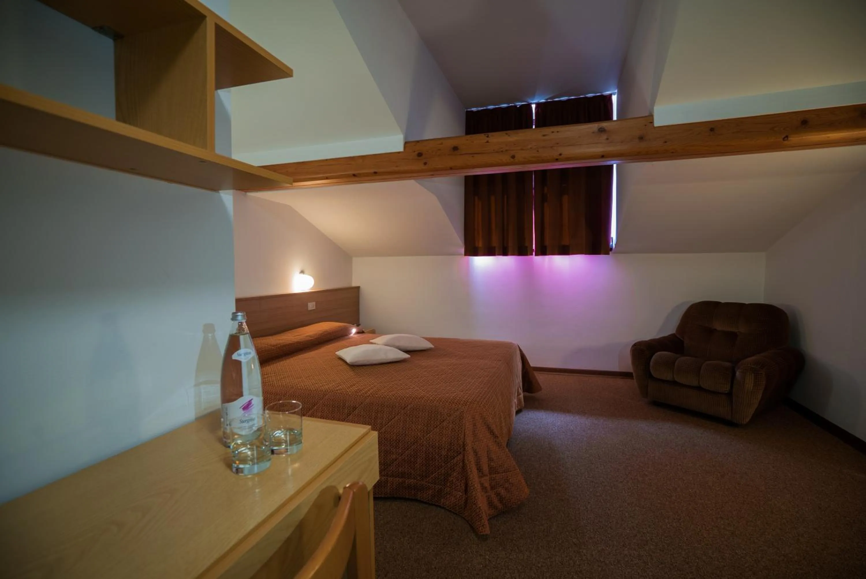 Photo of the whole room, Bed in Hotel Rio