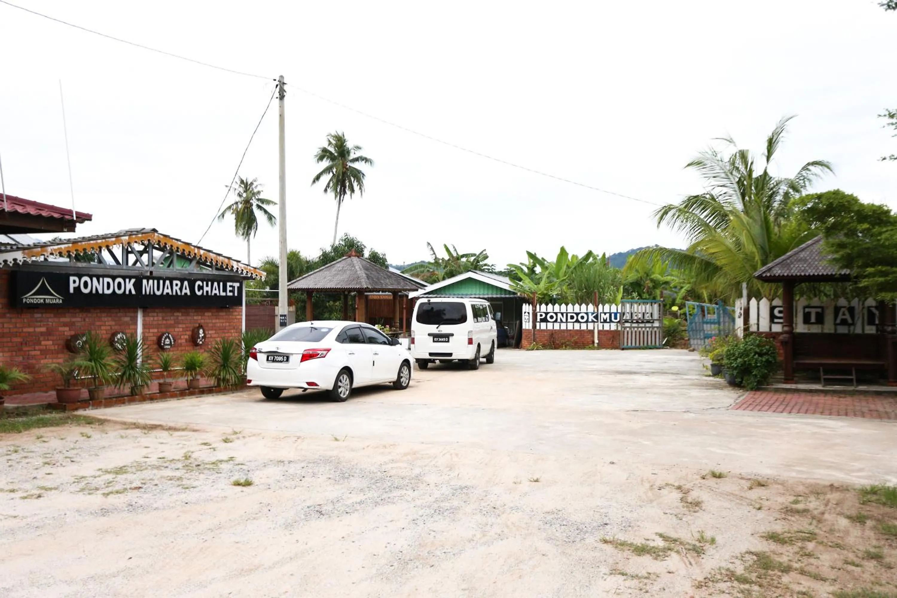 Parking in Pondok Muara Chalet