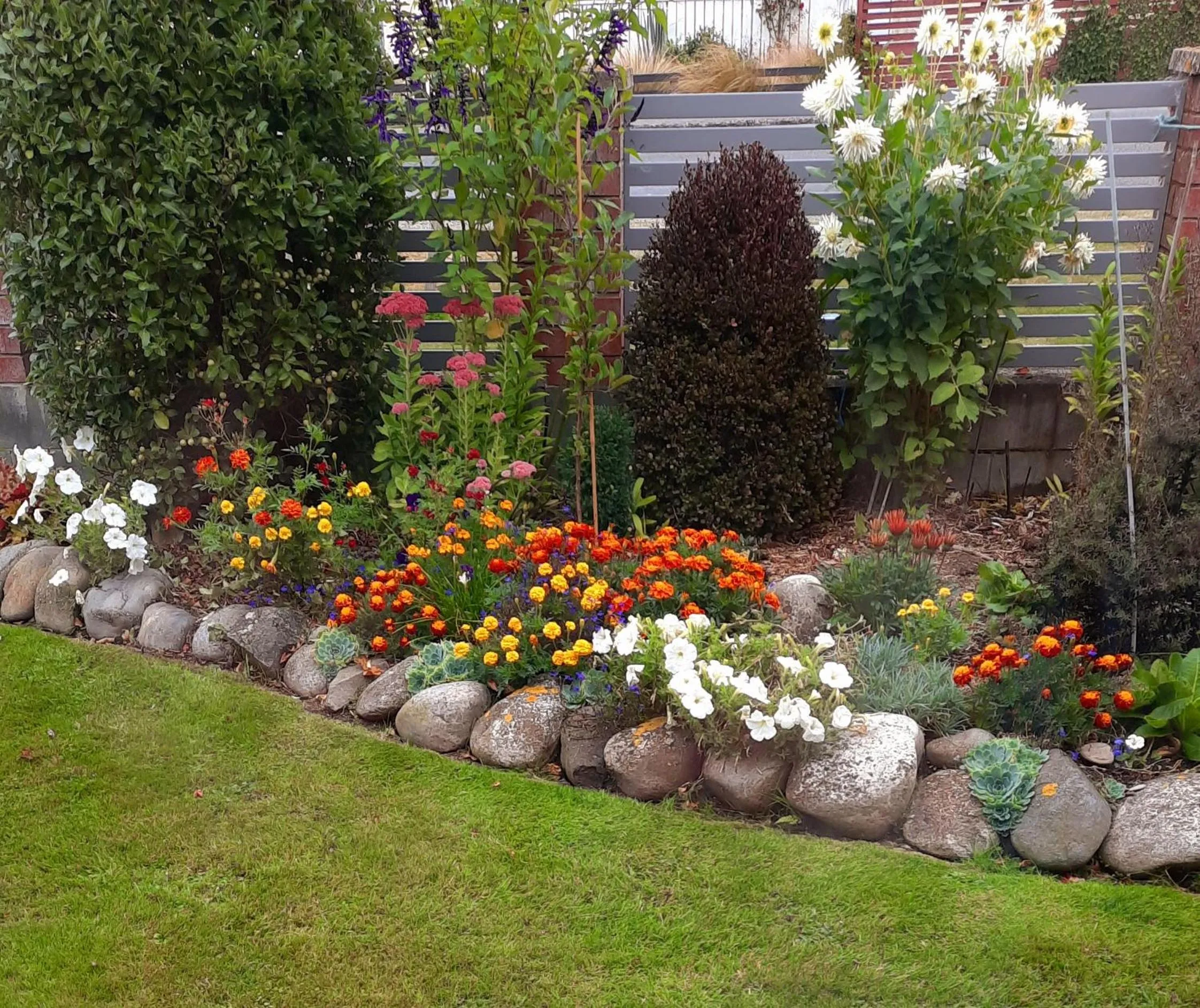 Garden in 113 On Park