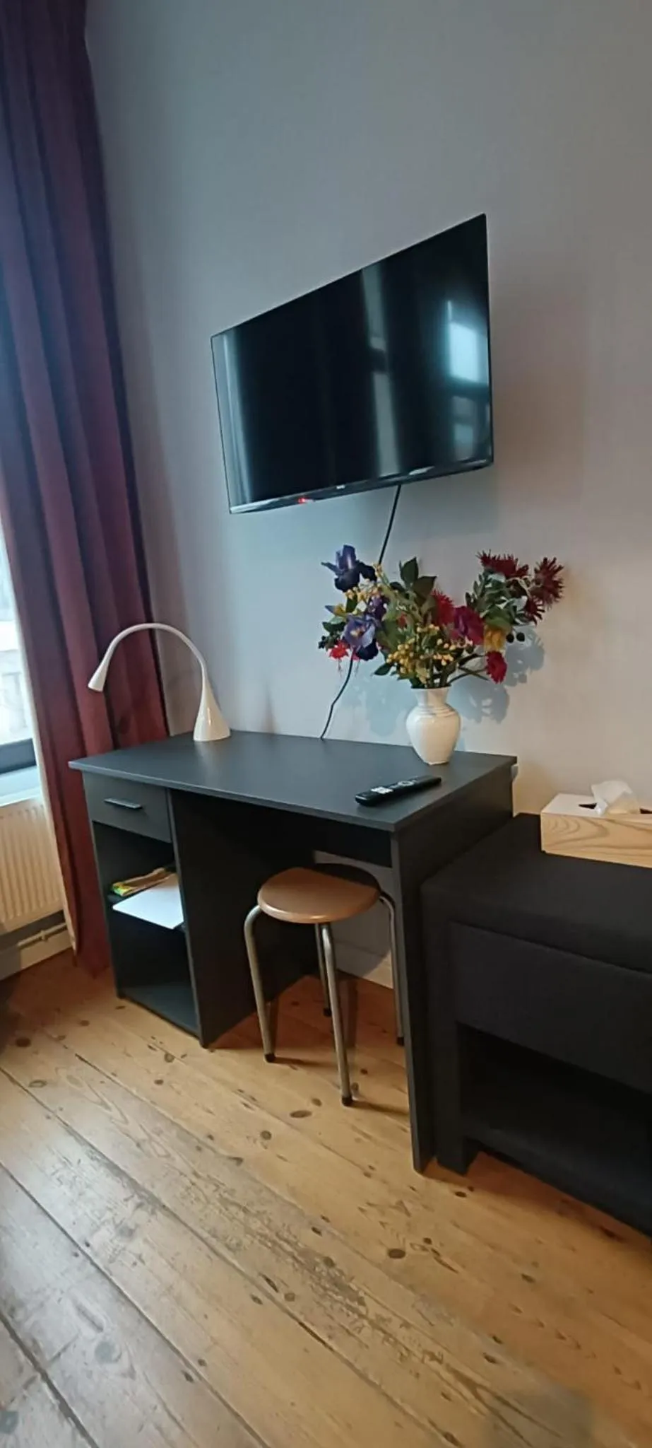 TV and multimedia in Because the Night city lodge