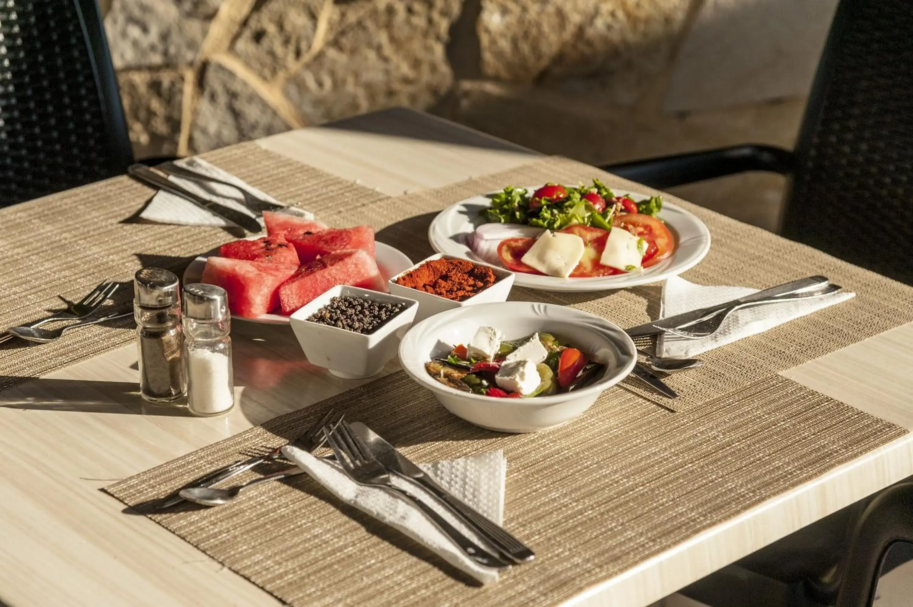 Restaurant/places to eat in Adelais Hotel Restaurant/places to eat in Adelais Hotel