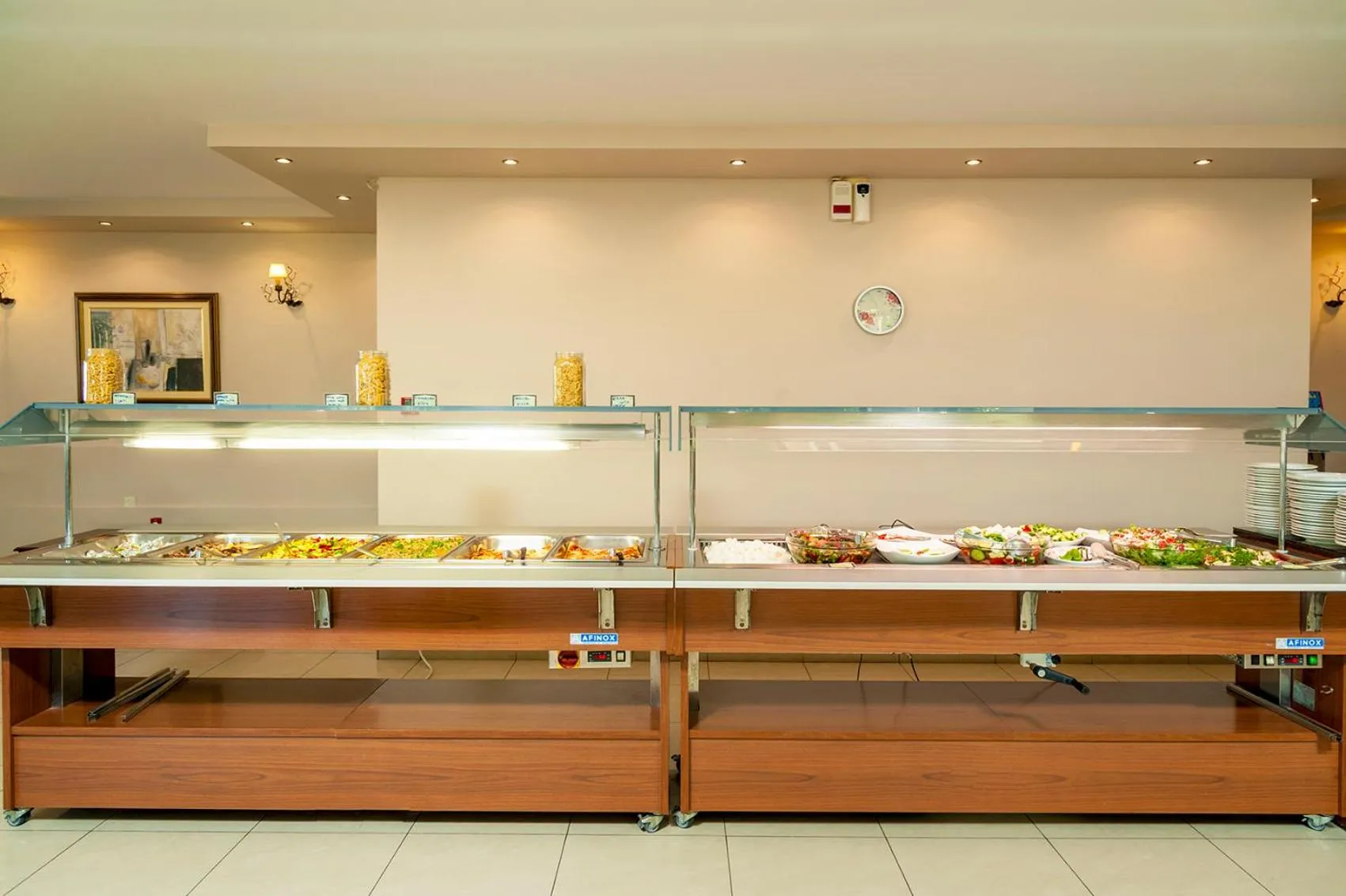 Restaurant/places to eat in Adelais Hotel