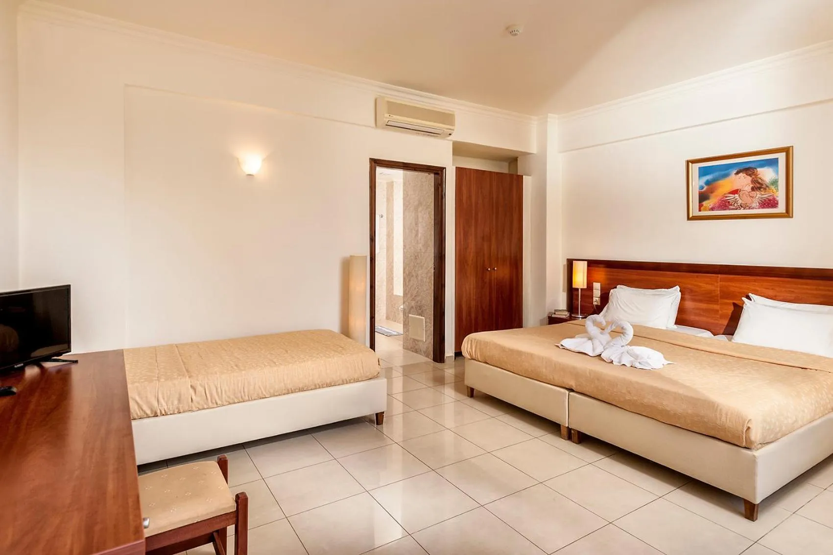 Photo of the whole room in Adelais Hotel