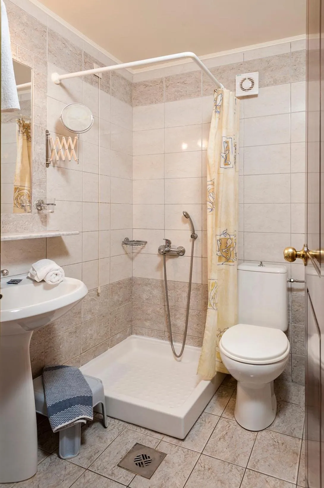 Shower in Adelais Hotel