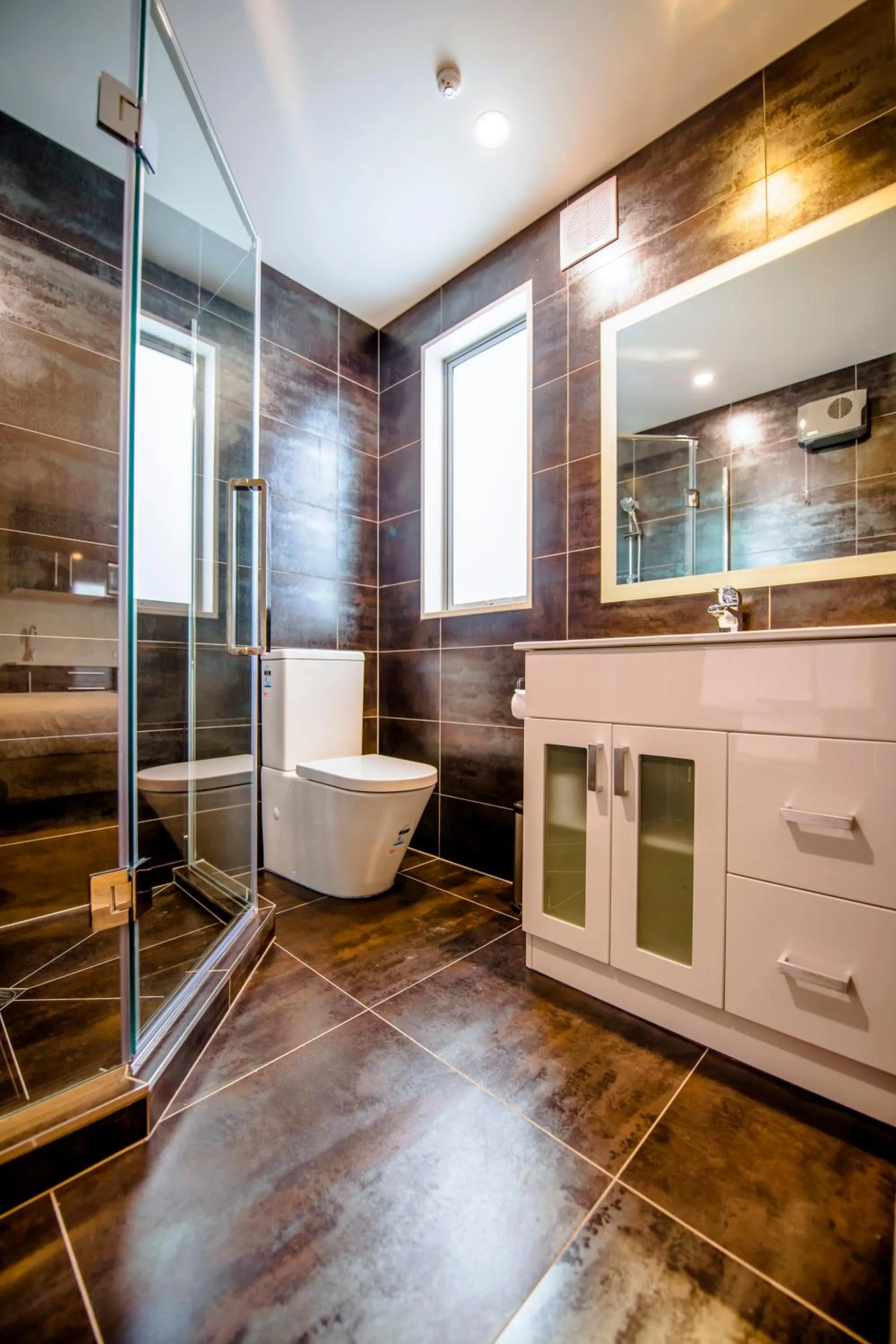 Bathroom in Alpine Hotel