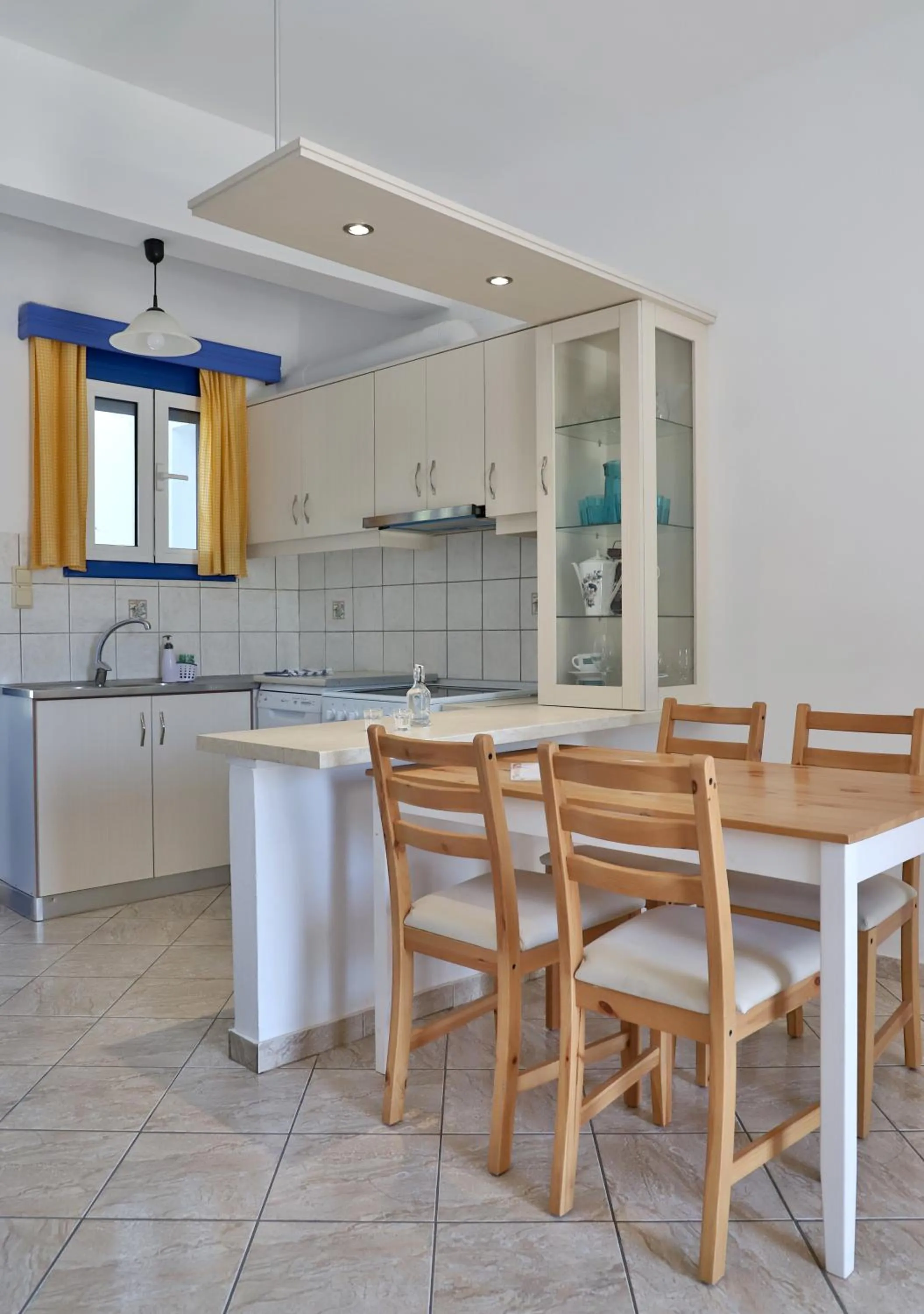 Helios Studios & Apartments