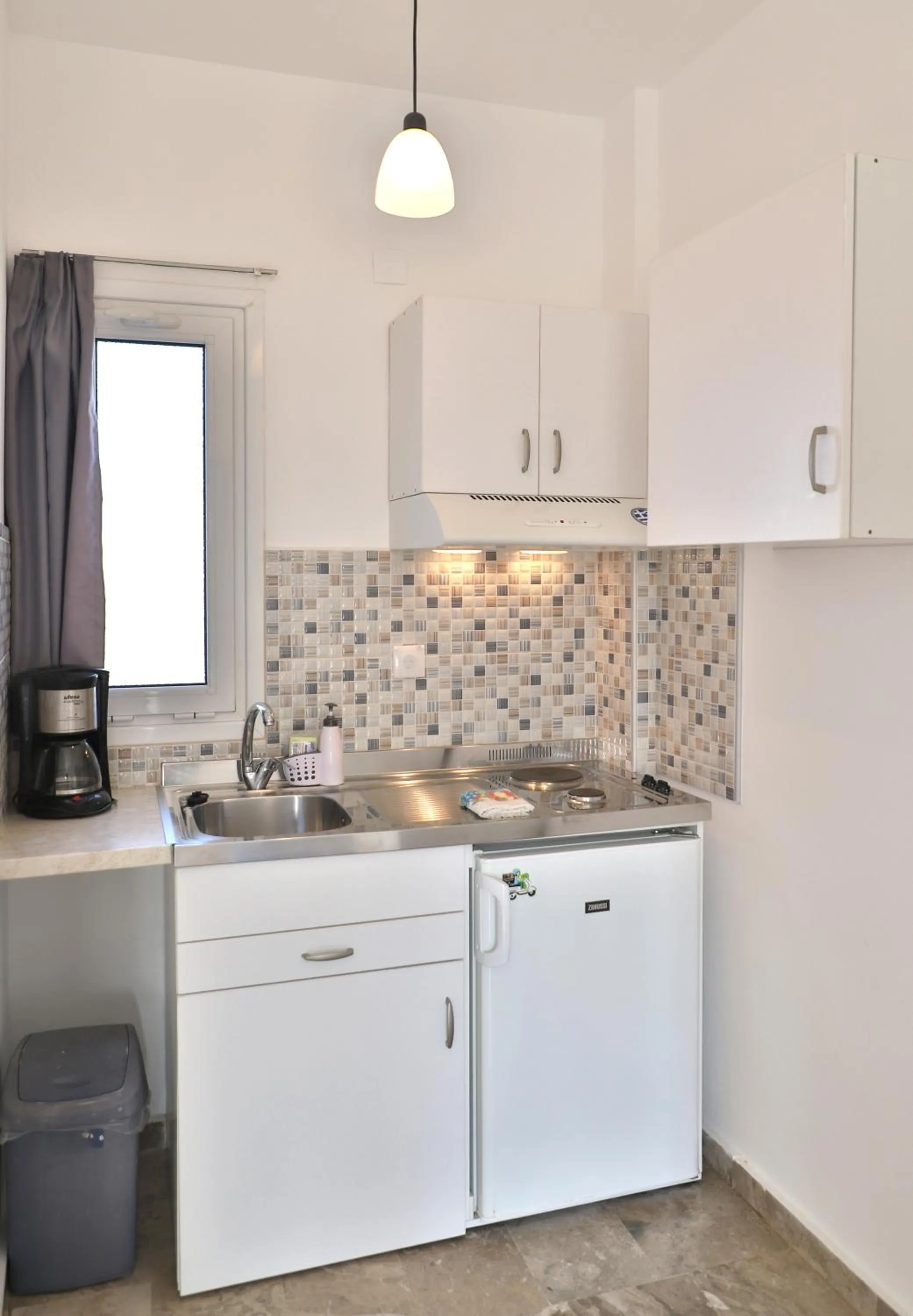 Helios Studios & Apartments