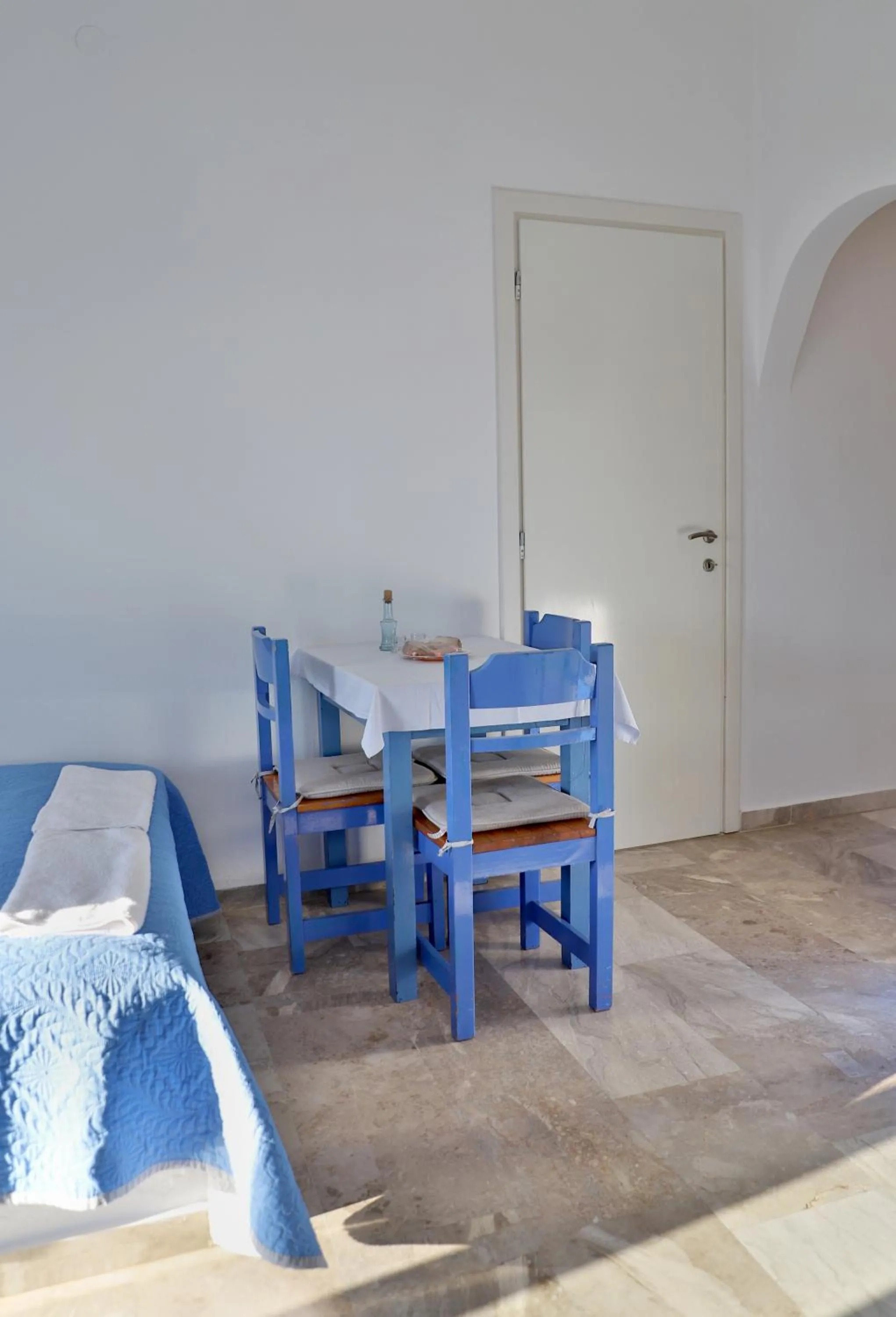 Helios Studios & Apartments