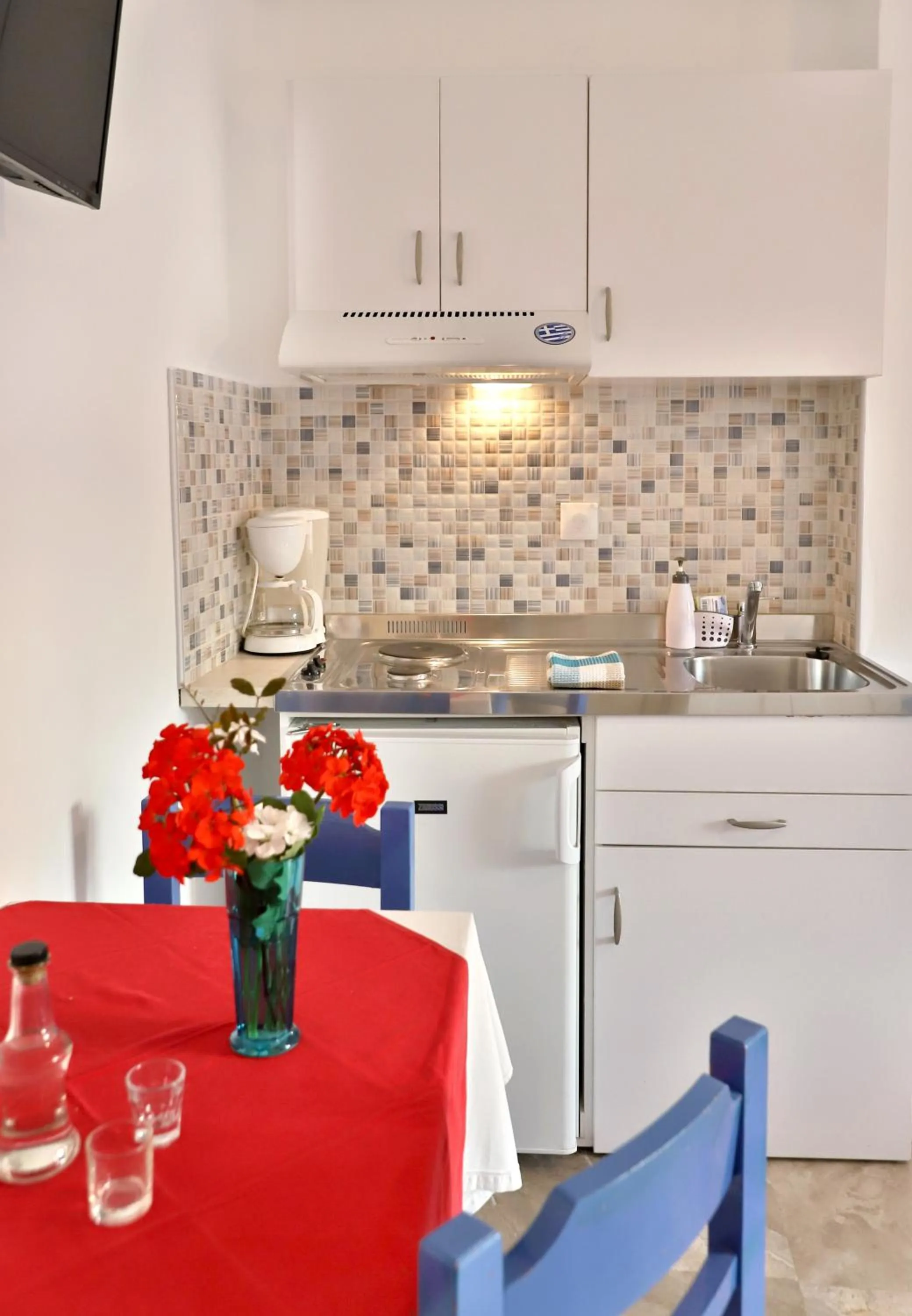 Helios Studios & Apartments