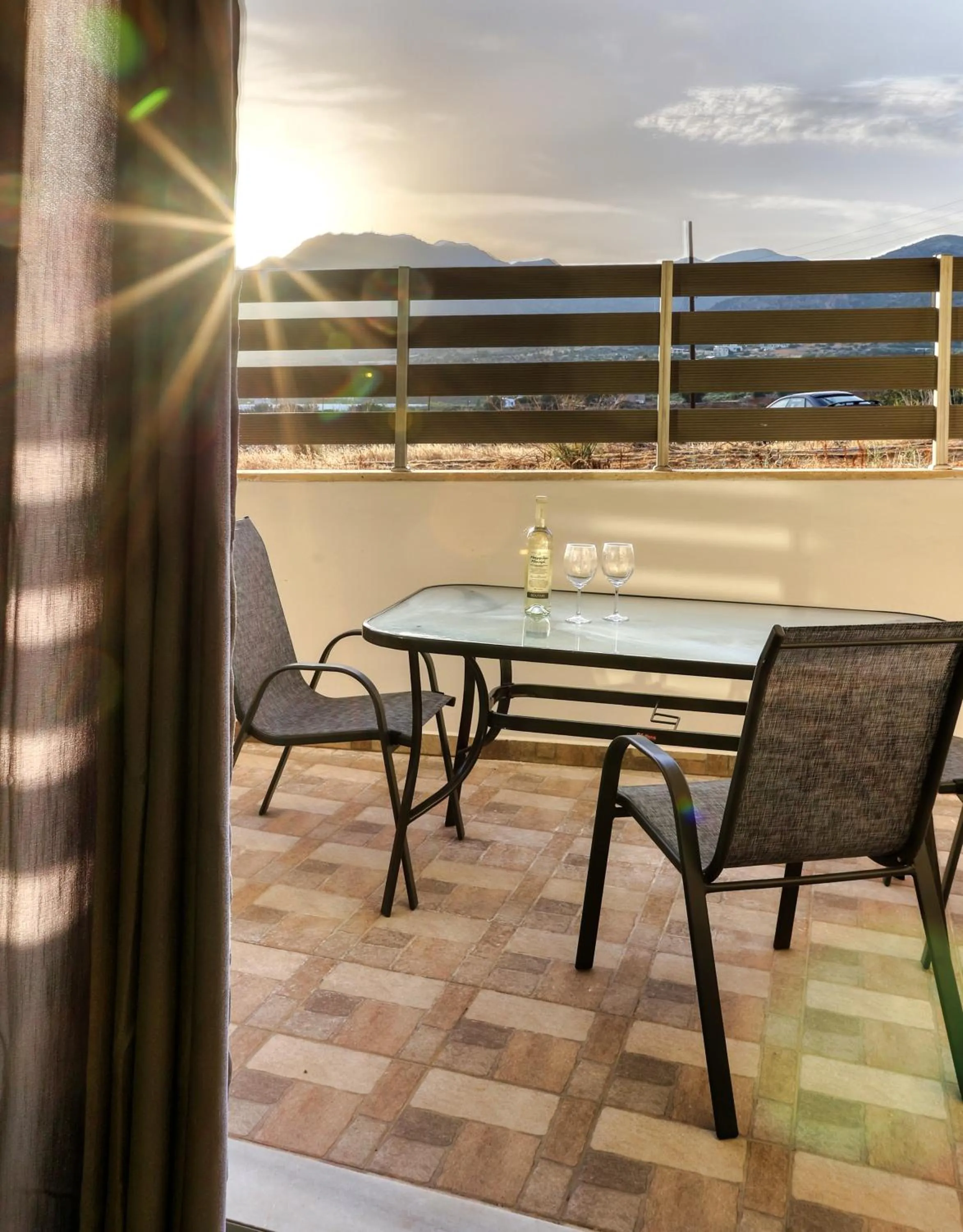 Helios Studios & Apartments