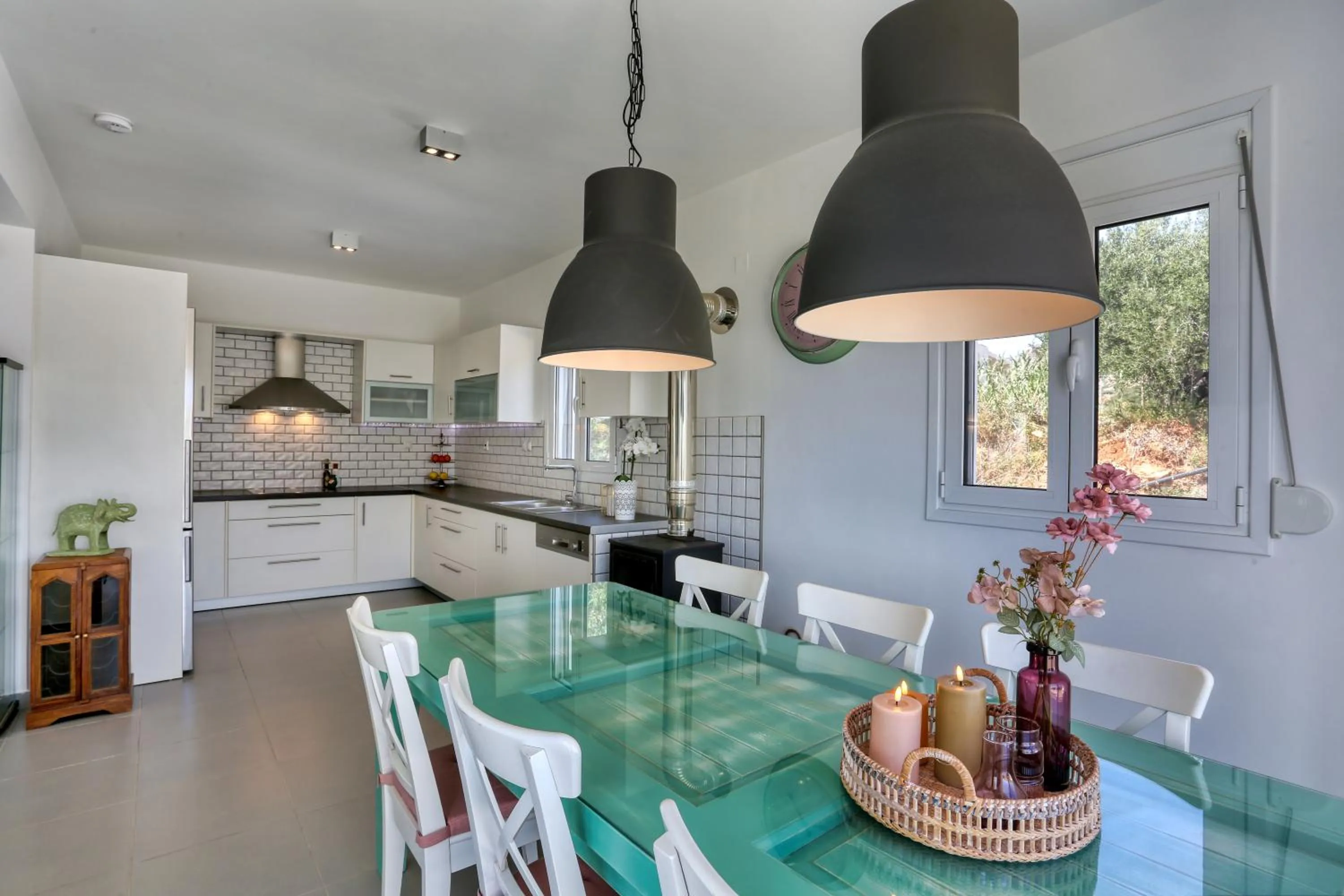 Helios Studios & Apartments