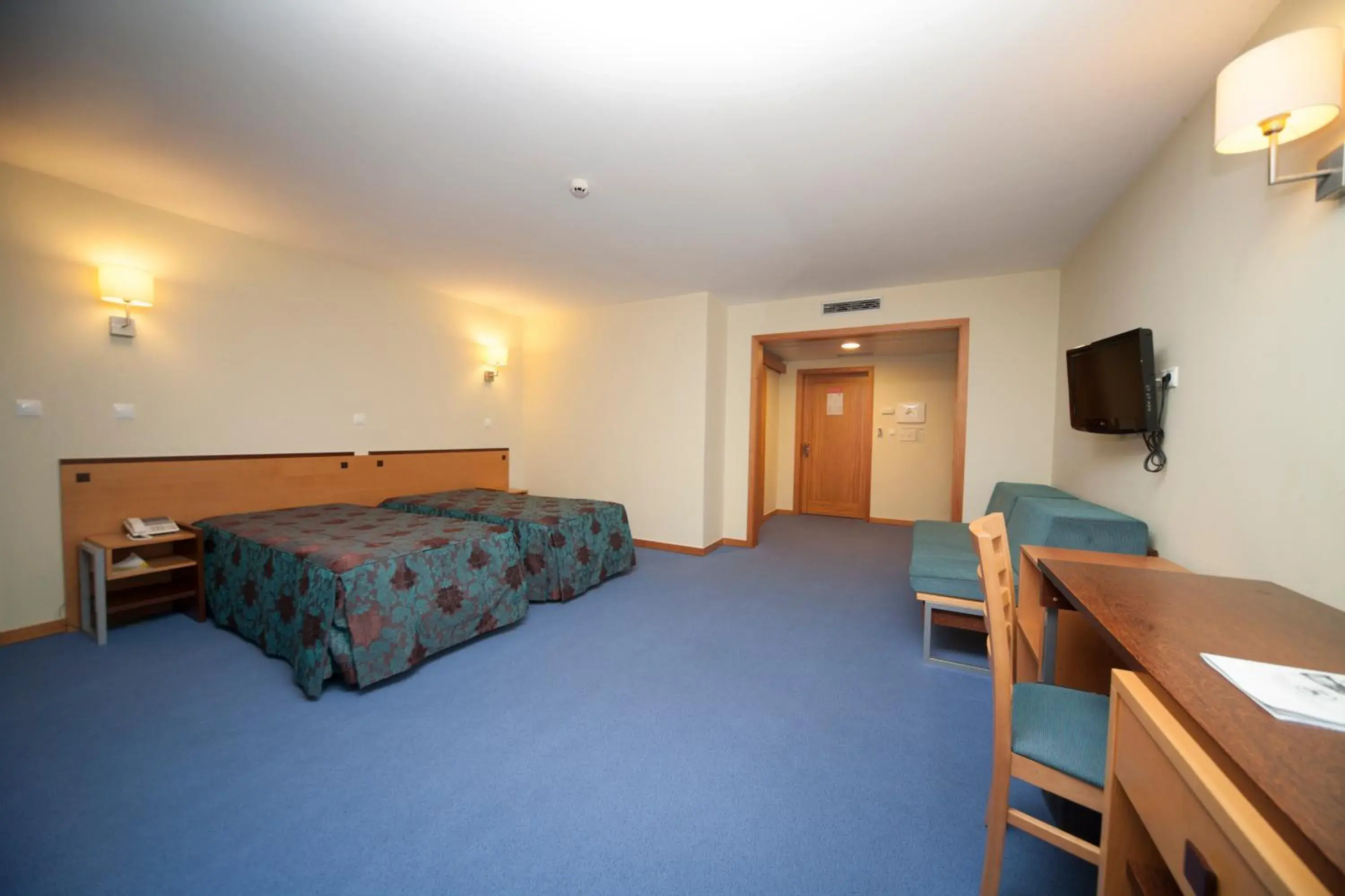 Twin Room with Free Health Club Access - single occupancy in Hotel Feira Pedra Bela Twin Room with Free Health Club Access - single occupancy in Hotel Feira Pedra Bela