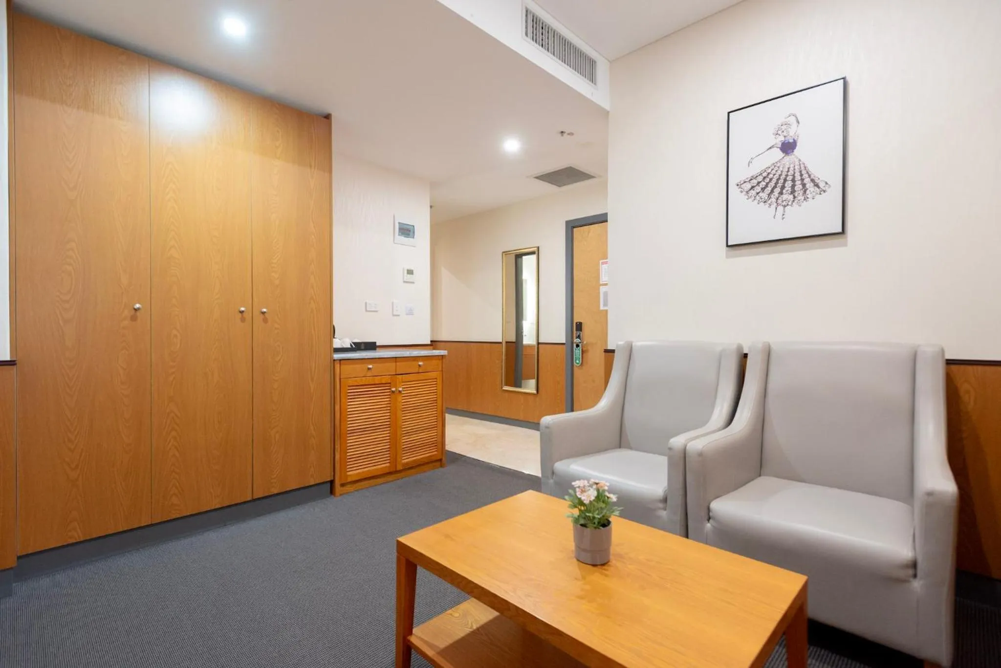 Living room in YEHS Hotel Sydney QVB