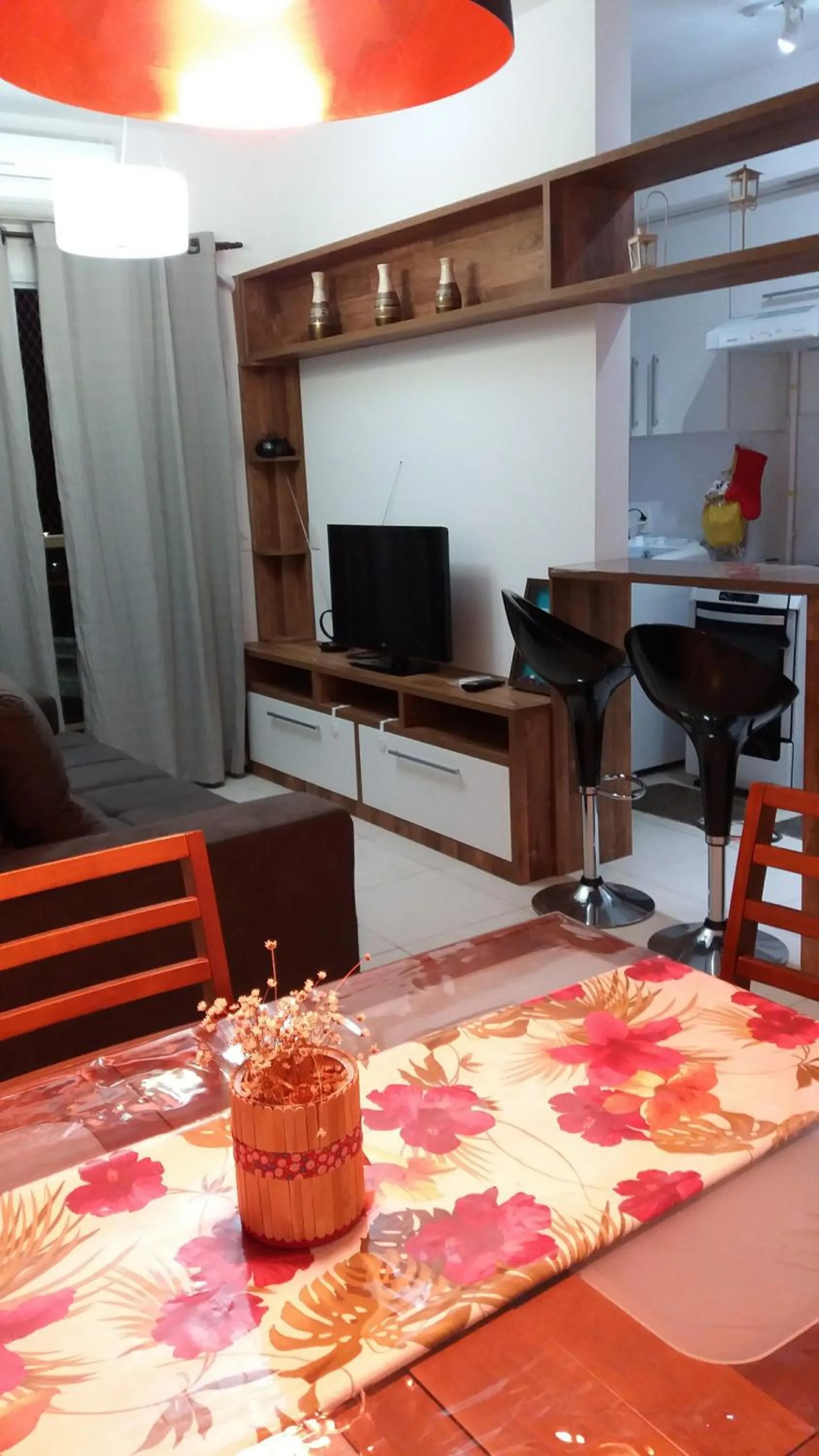 Communal lounge/ TV room in Ap 2 suítes perto Projac Riocentro Parque Olímpico Rock in Rio