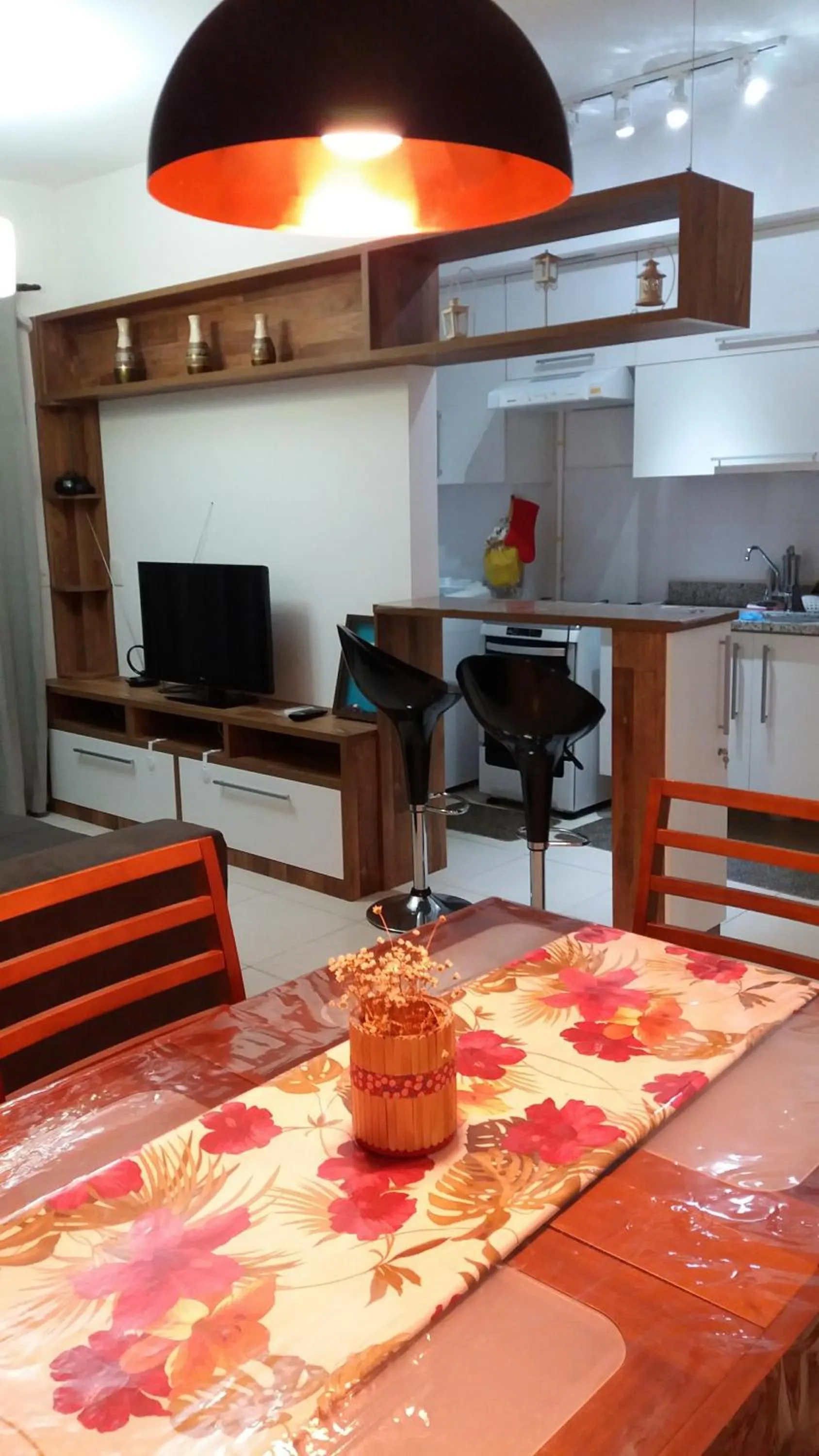 Dining area in Ap 2 suítes perto Projac Riocentro Parque Olímpico Rock in Rio