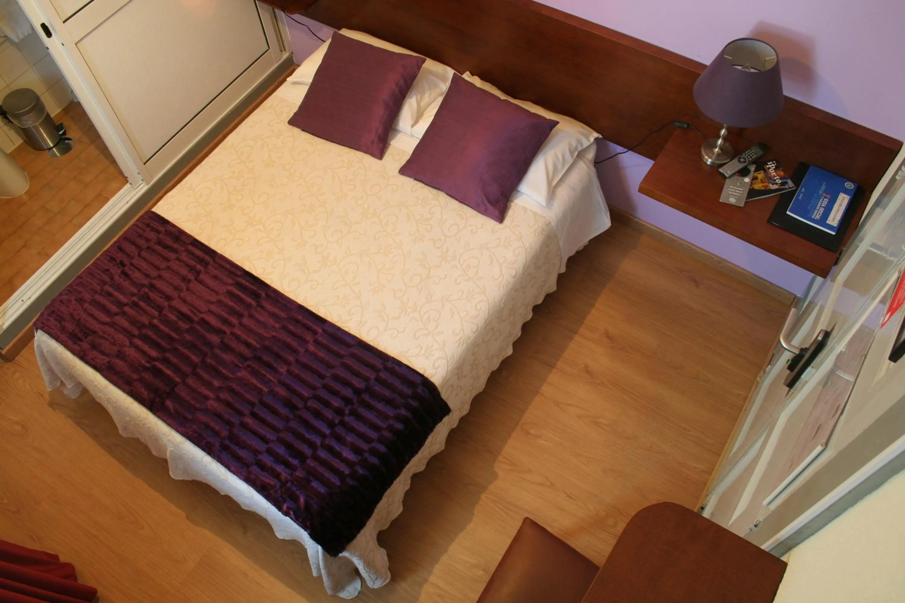 Bed in Hotel Estoril Porto