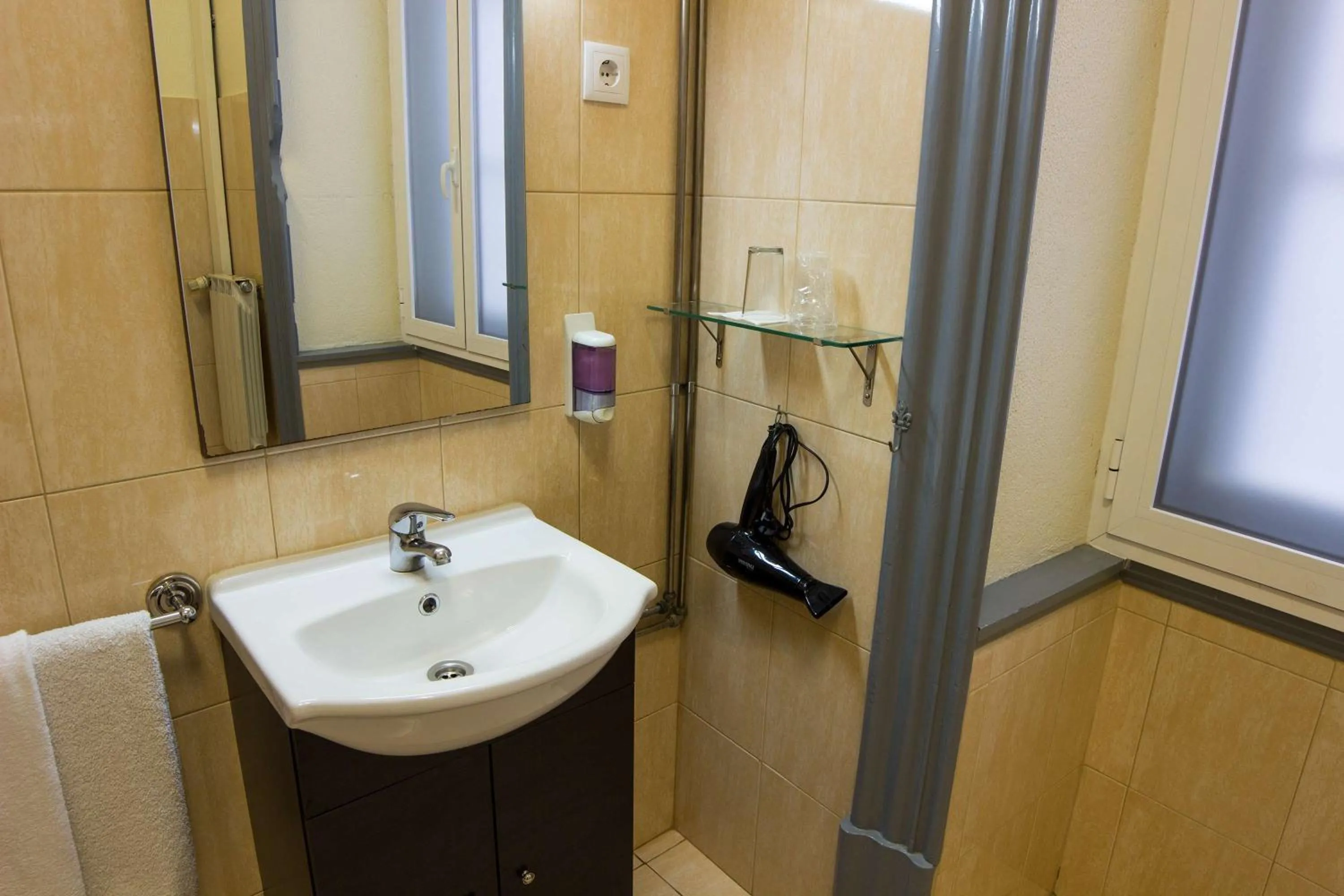 Bathroom in Hotel Estoril Porto