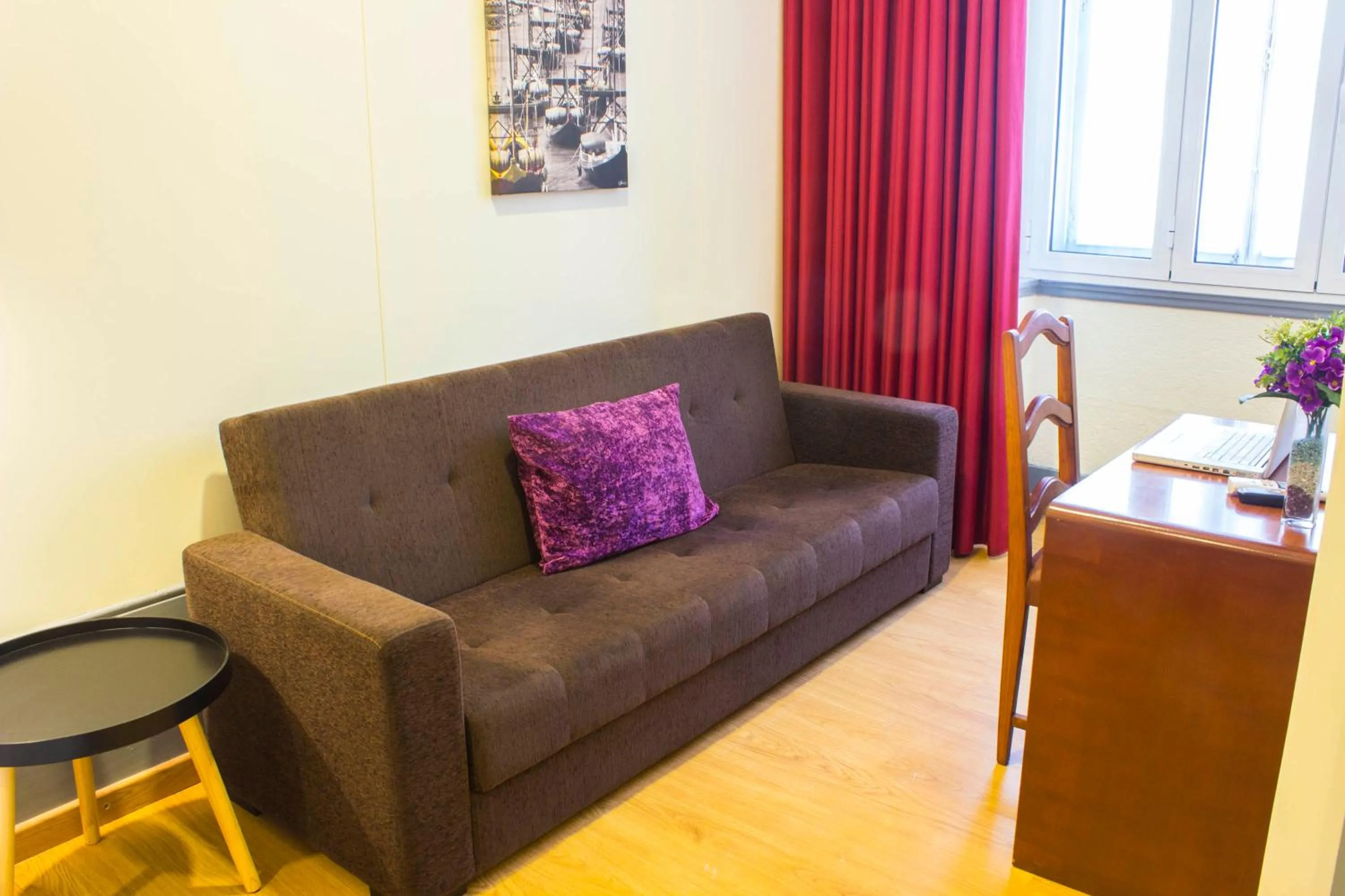 Living room in Hotel Estoril Porto