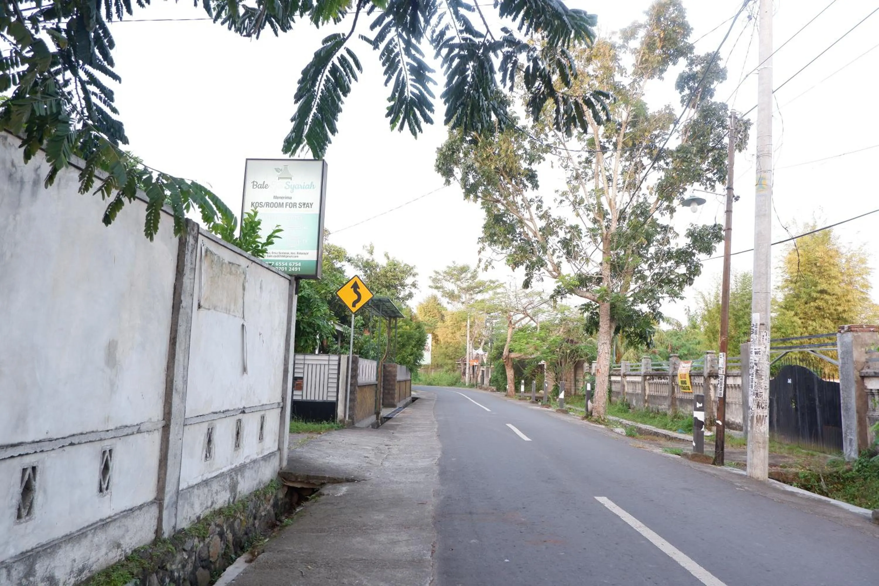 Property logo or sign in Reddoorz at Bale Eja Syariah Senggigi