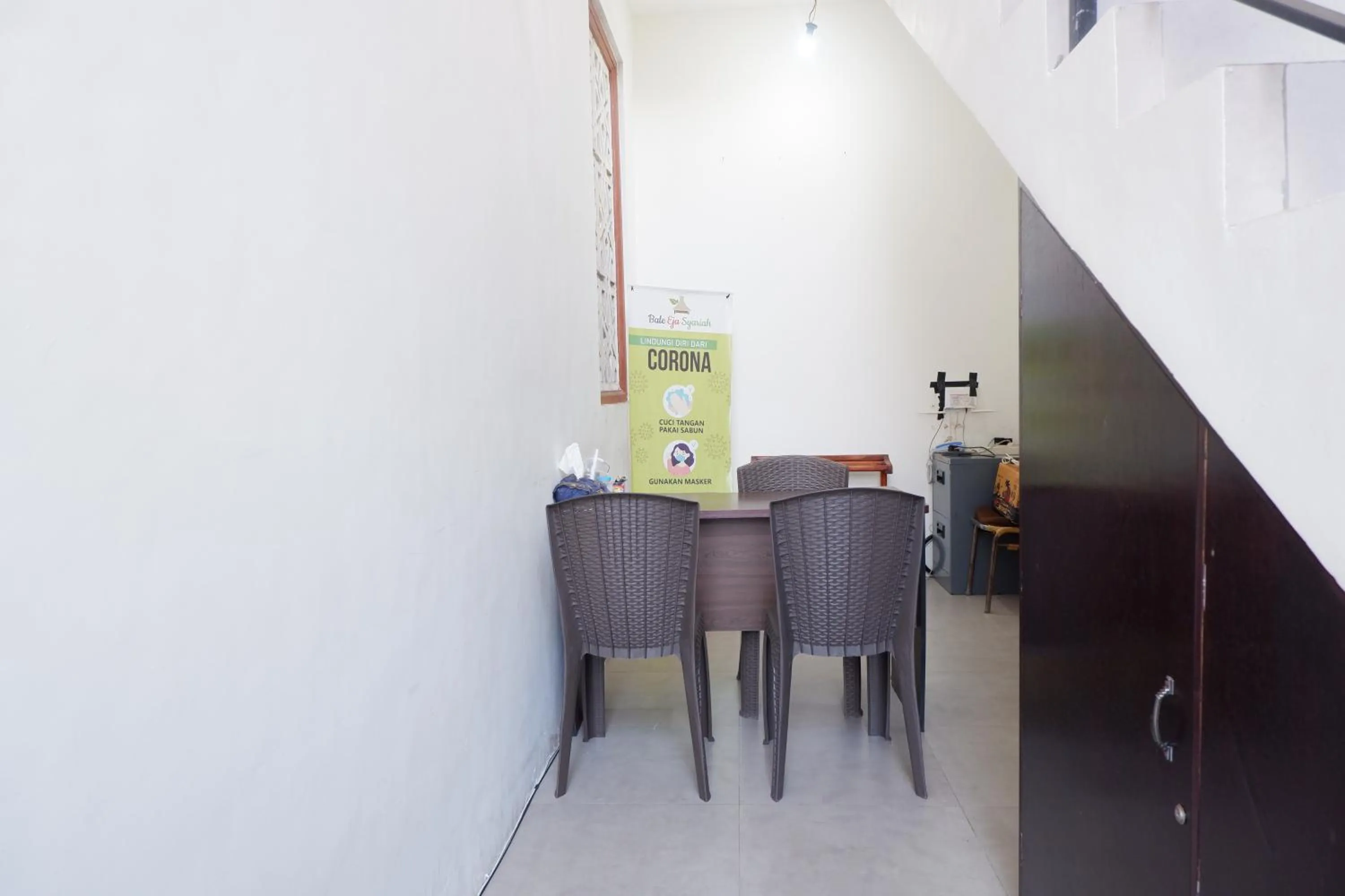 Lobby or reception in Reddoorz at Bale Eja Syariah Senggigi