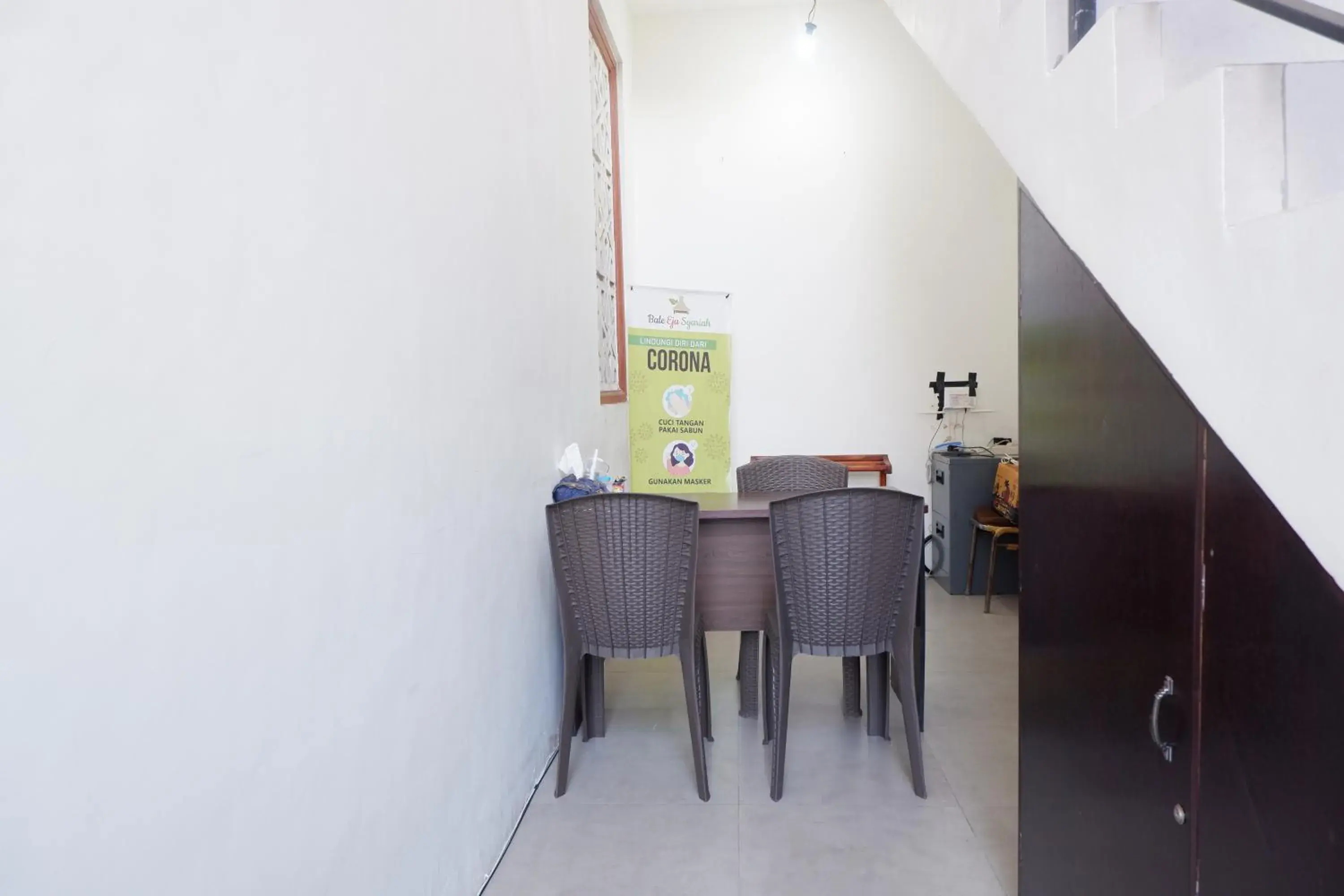 Lobby or reception in Reddoorz at Bale Eja Syariah Senggigi Lobby or reception in Reddoorz at Bale Eja Syariah Senggigi