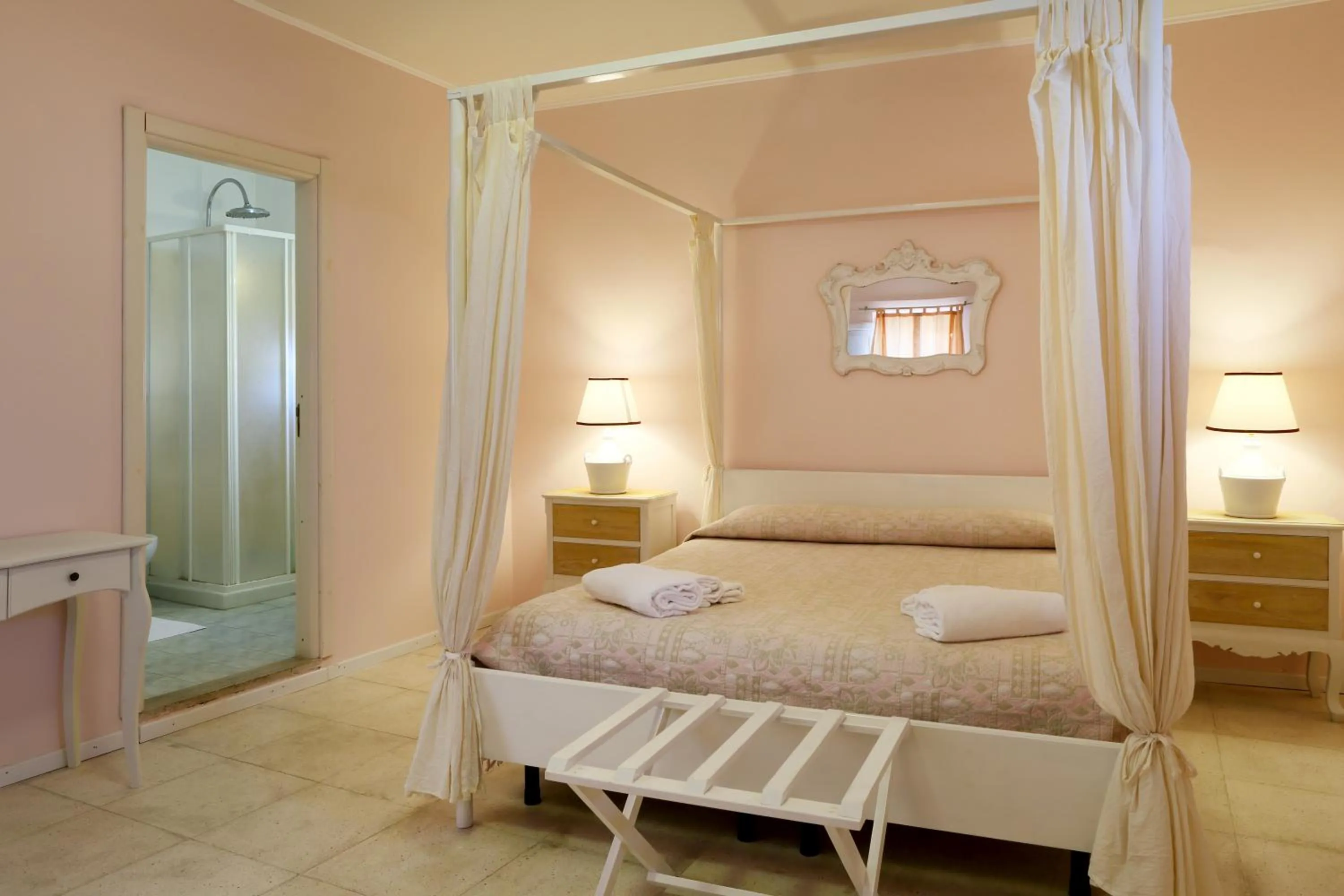 Bed in B&B Dimora Muzio and Restaurant