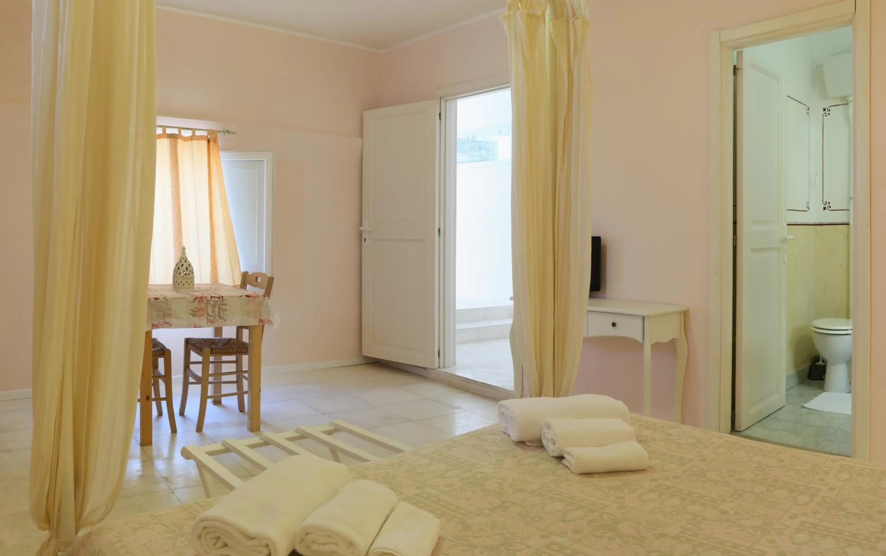 Bed in B&B Dimora Muzio and Restaurant