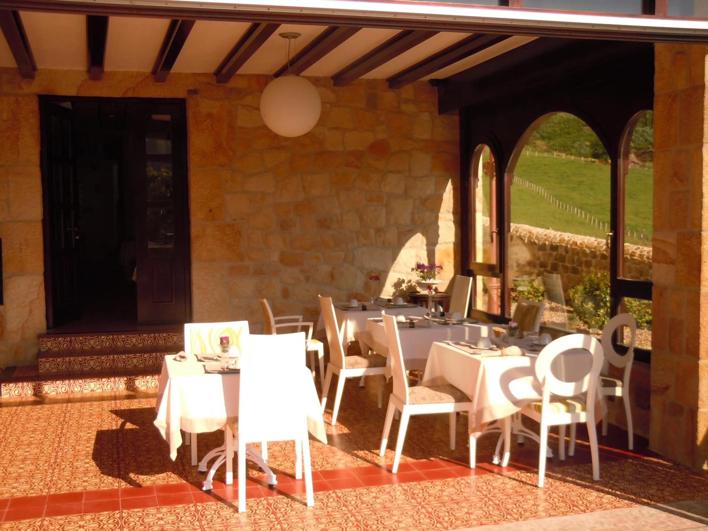 Lounge or bar in Posada La Torre de los Isla & Spa